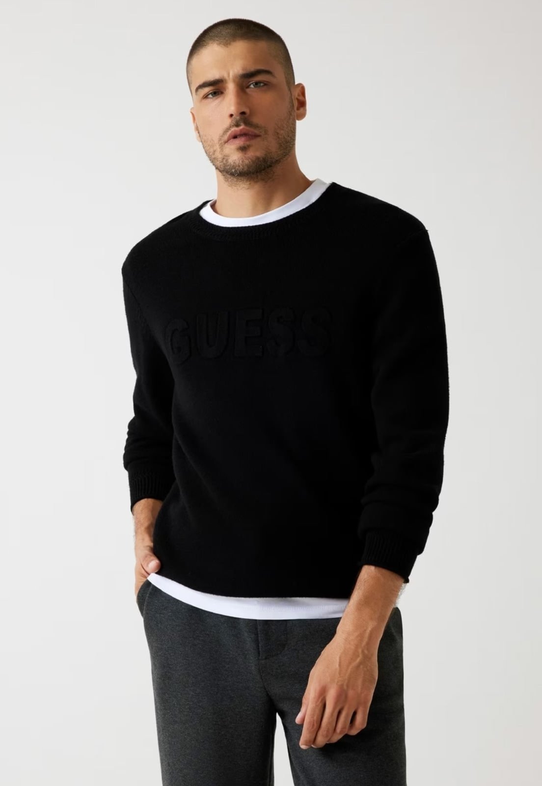 Suéter Guess de Tricot Eco Logo Relevo Preto