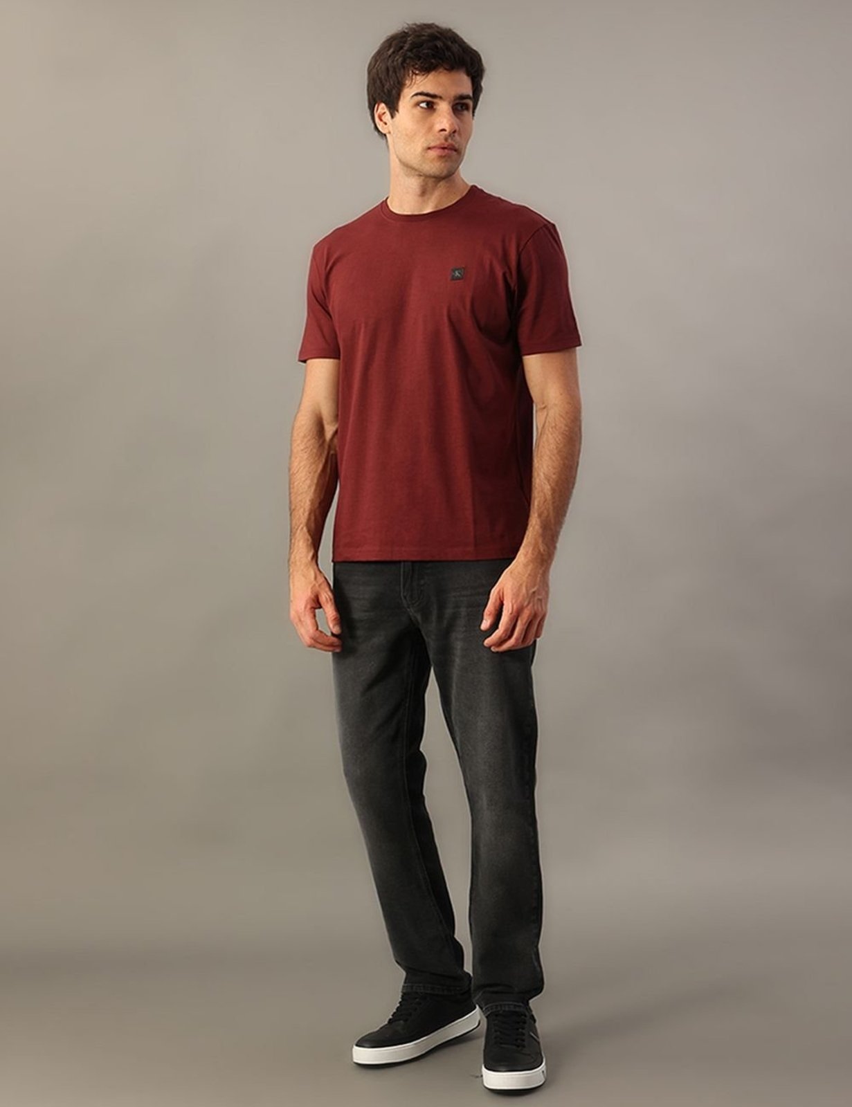 Camiseta Manga Curta Calvin Klein Jeans Masculino Patch - Bordo Calvin Klein Jeans