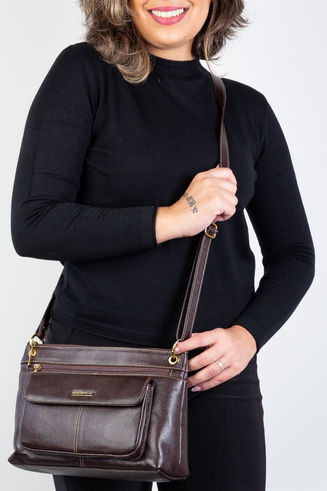 Bolsa Andrea Vinci Tiracolo De Couro Liso Celine – Café