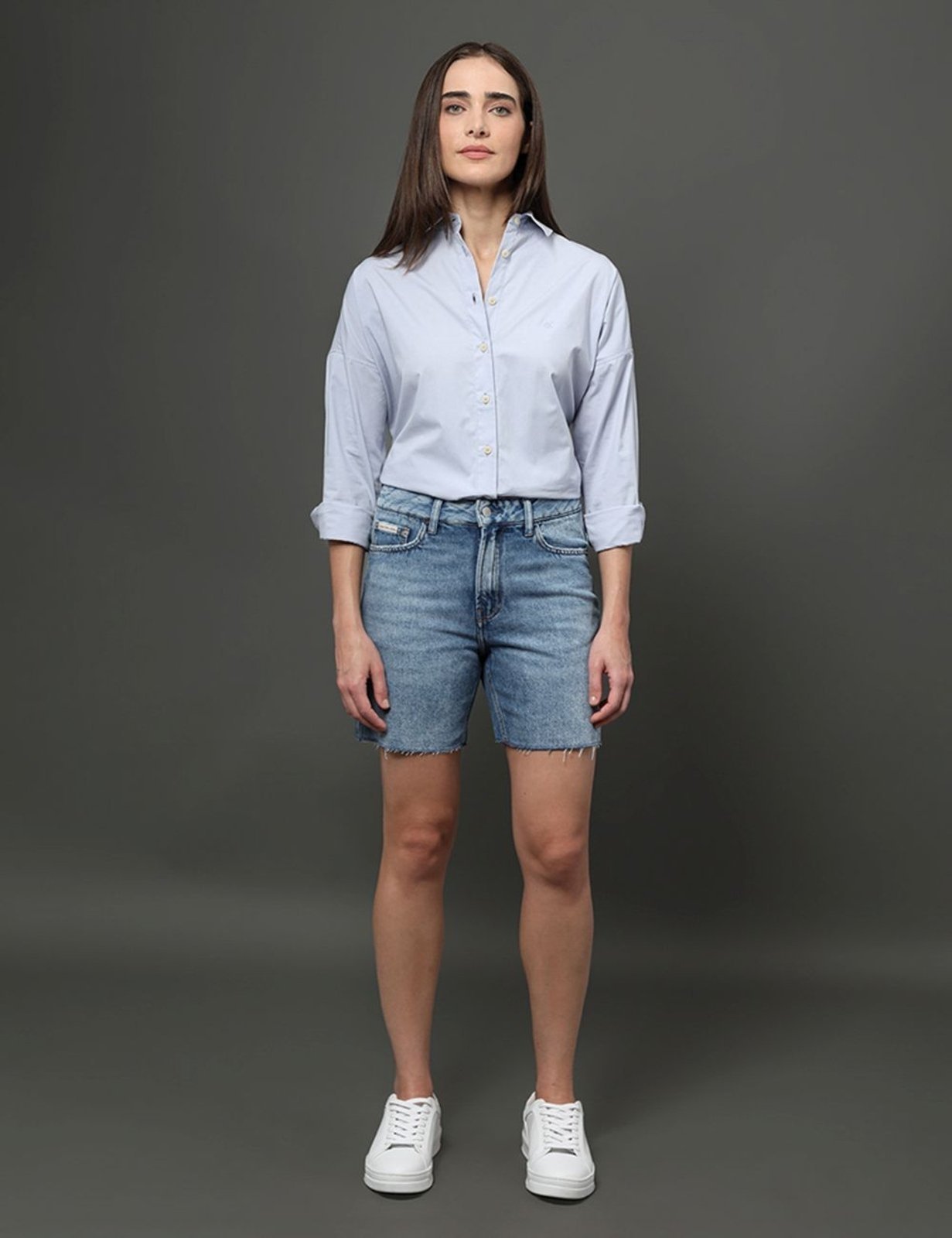 Bermuda Jeans Feminina Alongada Calvin Klein Jeans – Azul Claro Calvin Klein Jeans