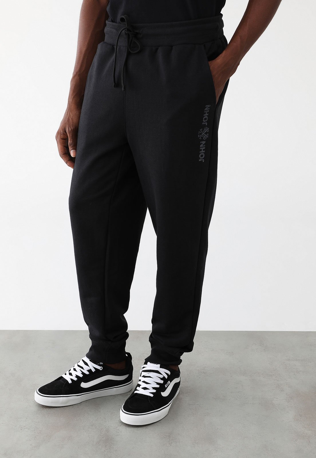 Calça de Moletom John John Jogger Logo Preta