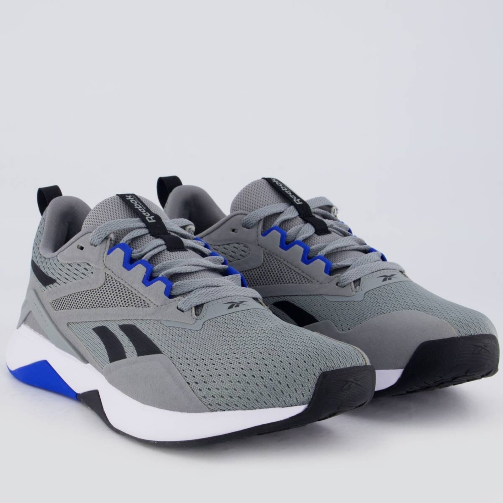 Vista 3 Tênis Reebok Nanoflex TR V2 cinza Reebok cinza