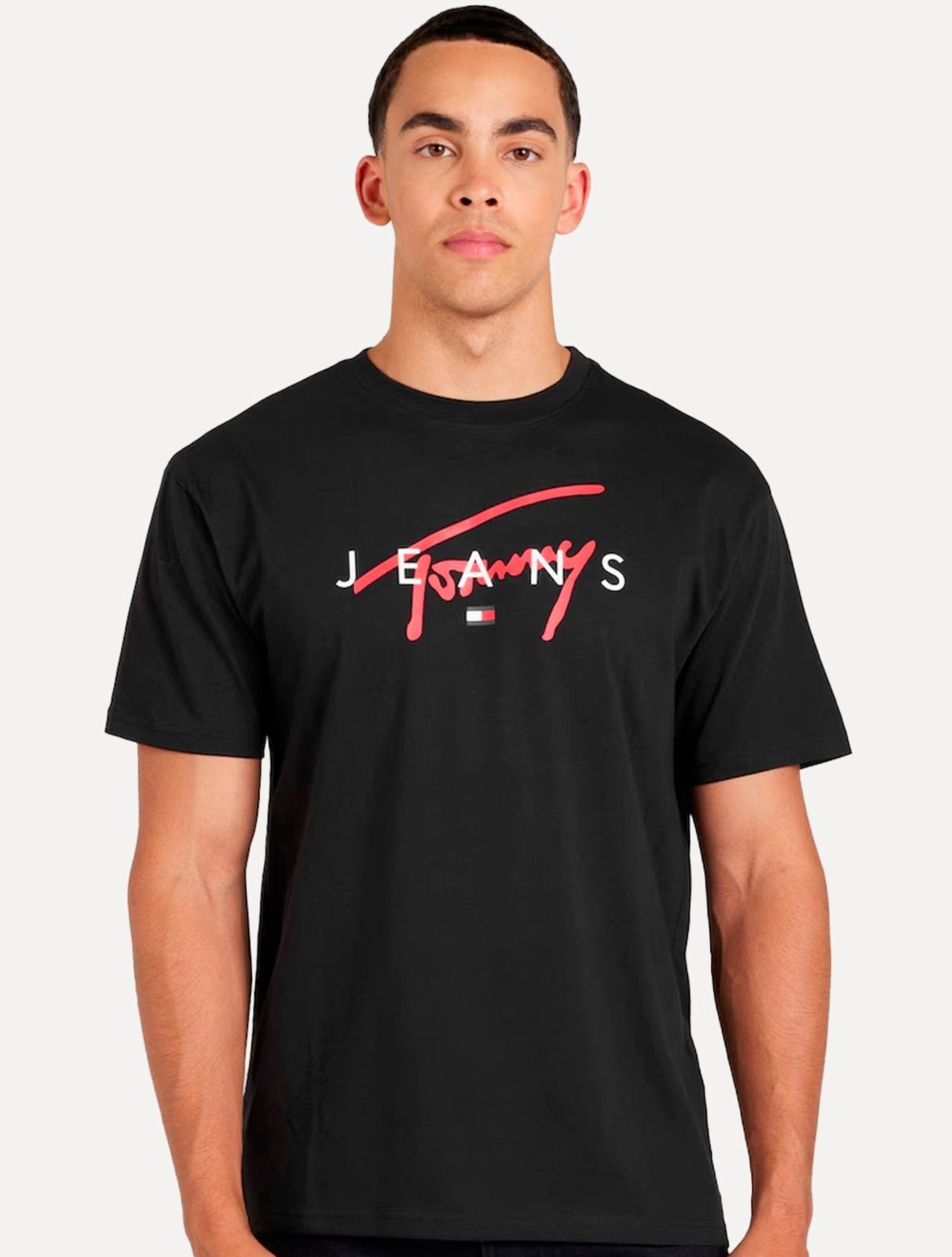 Vista 2 Camiseta Tommy Jeans Masculina Regular Signature Twist Logo Tee Preta preto Tommy Jeans preto