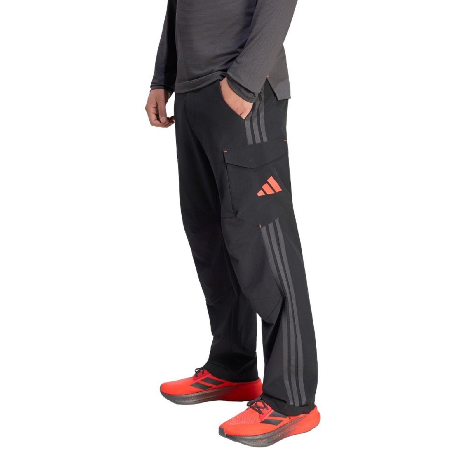 CALÇA MECÂNICOS AUDI REVOLUT F1 TEAM adidas Performance Preto