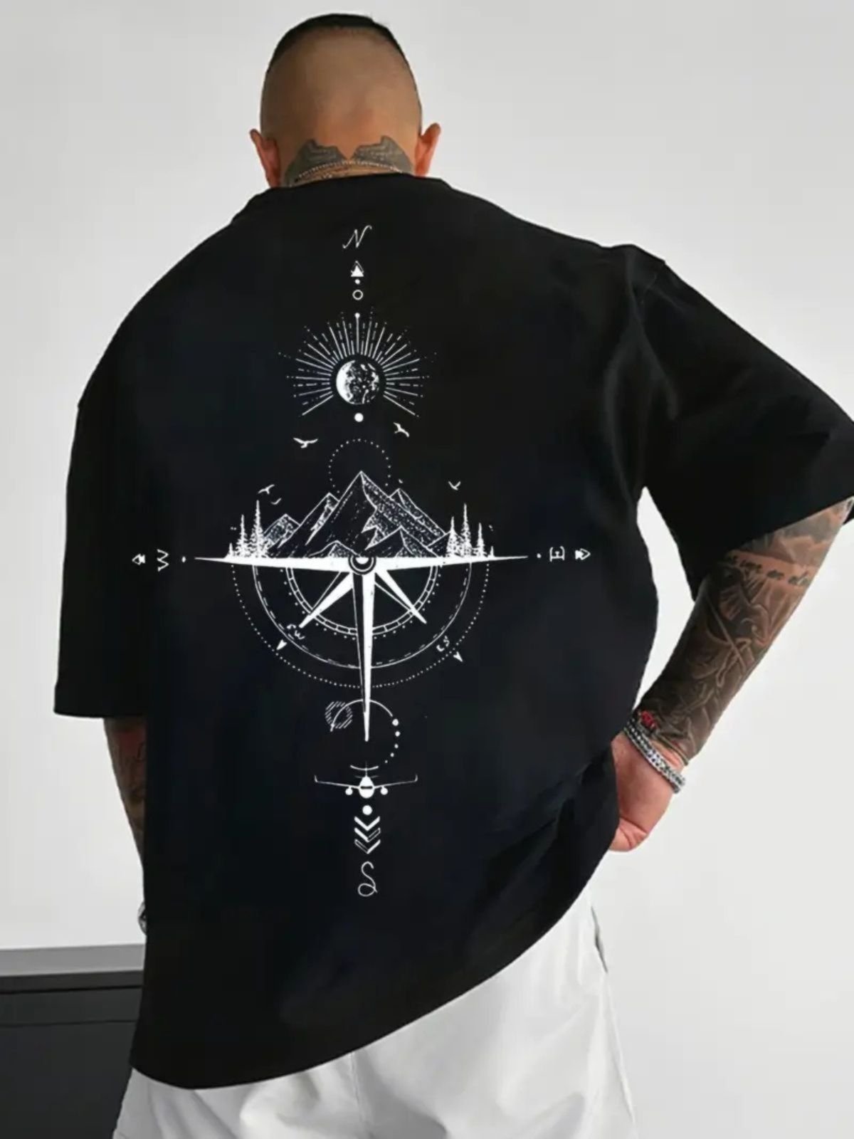 Camiseta Estampada Oversized Bússola Safira Moda Algodão Preto