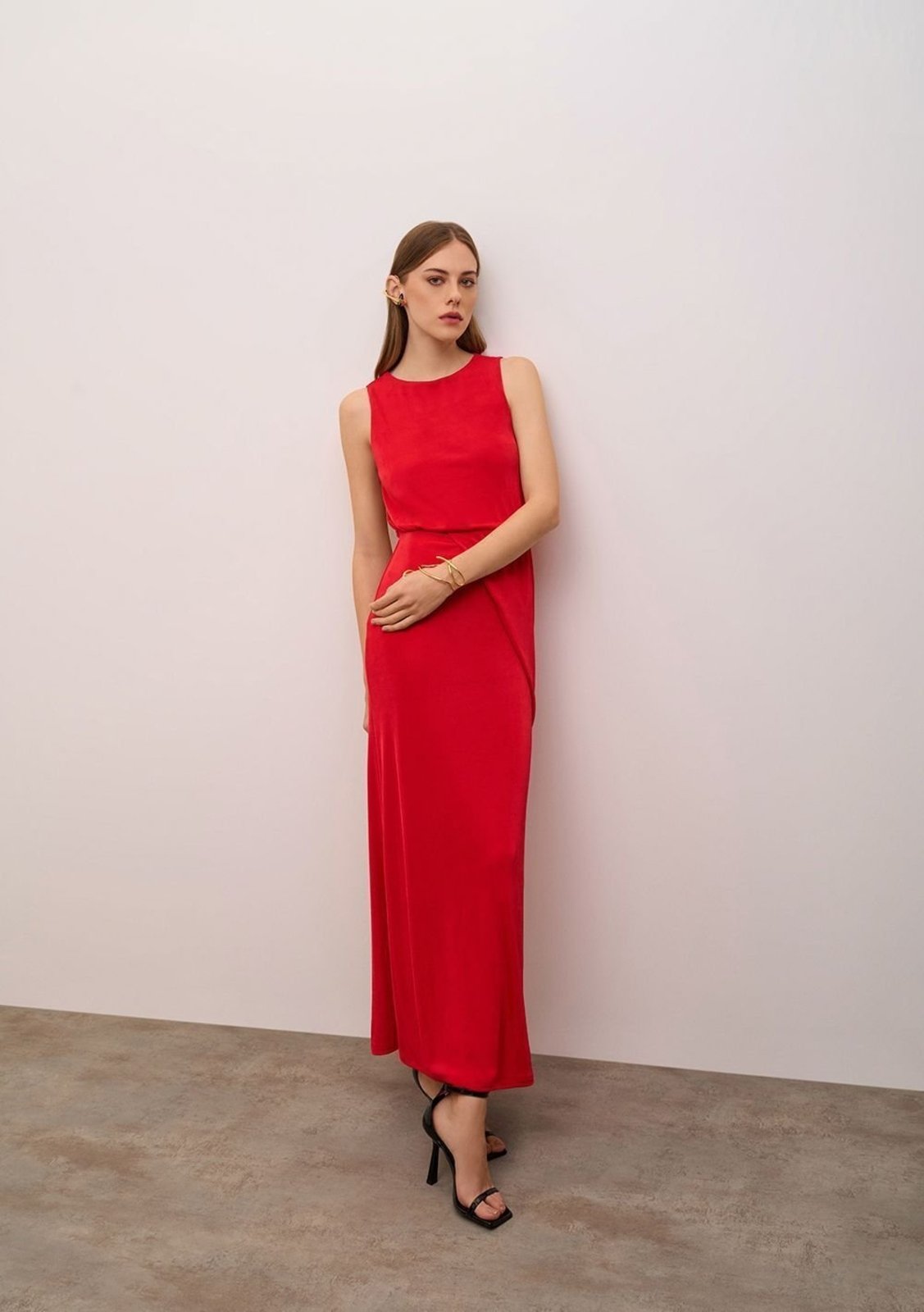 Vestido Iódice Solto Decote Canoa Sem Manga Longo - Vermelho