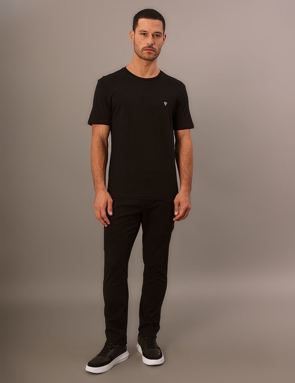 Camiseta Masculina Estampa Ômega No Peito Calvin Klein Jeans - Preto Calvin Klein Jeans