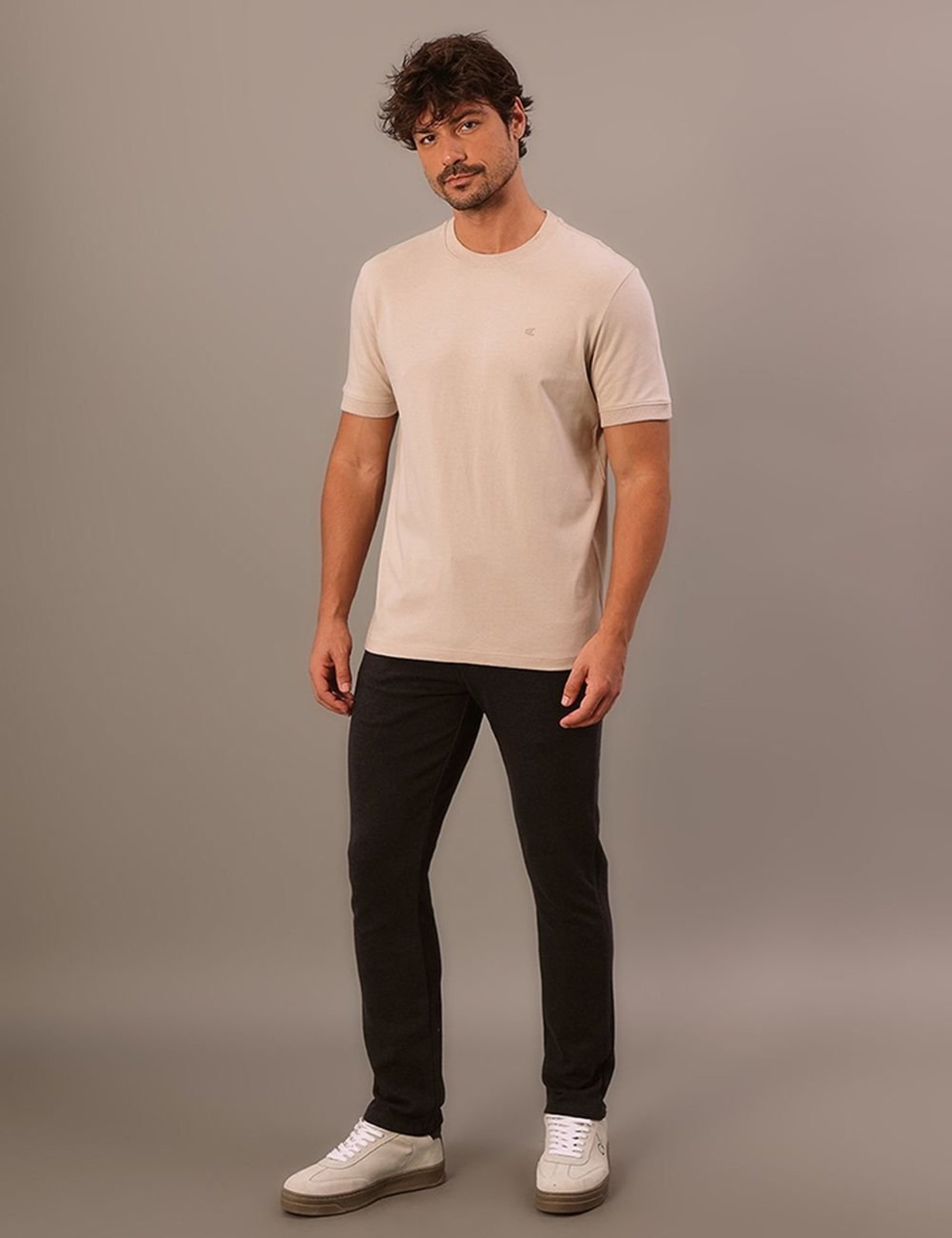 Camiseta Manga Curta Calvin Klein Jeans Masculino Malhão Com Punhos - Caqui Claro Calvin Klein Jeans