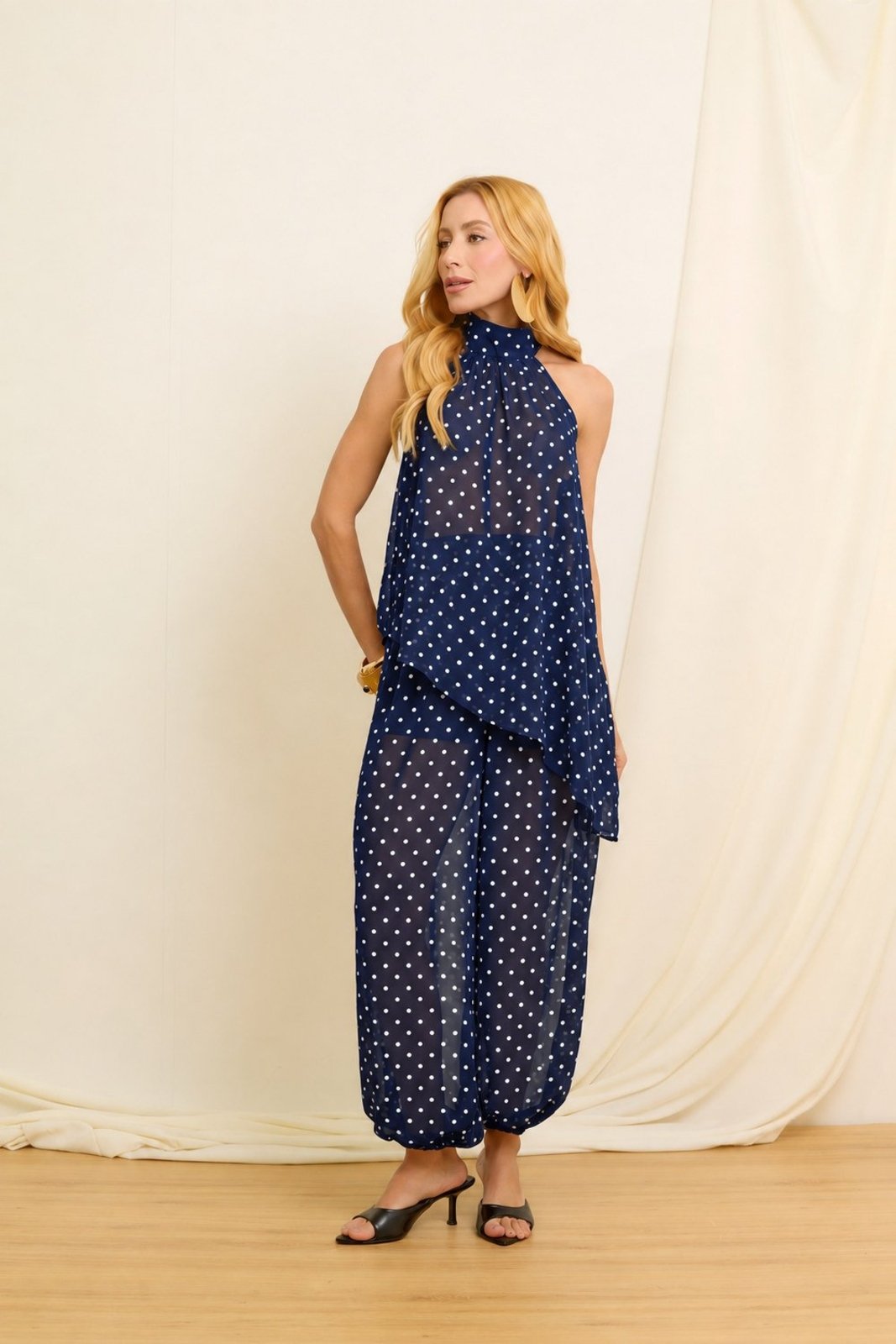 Blusa Vanibele Decote Halter Marinho