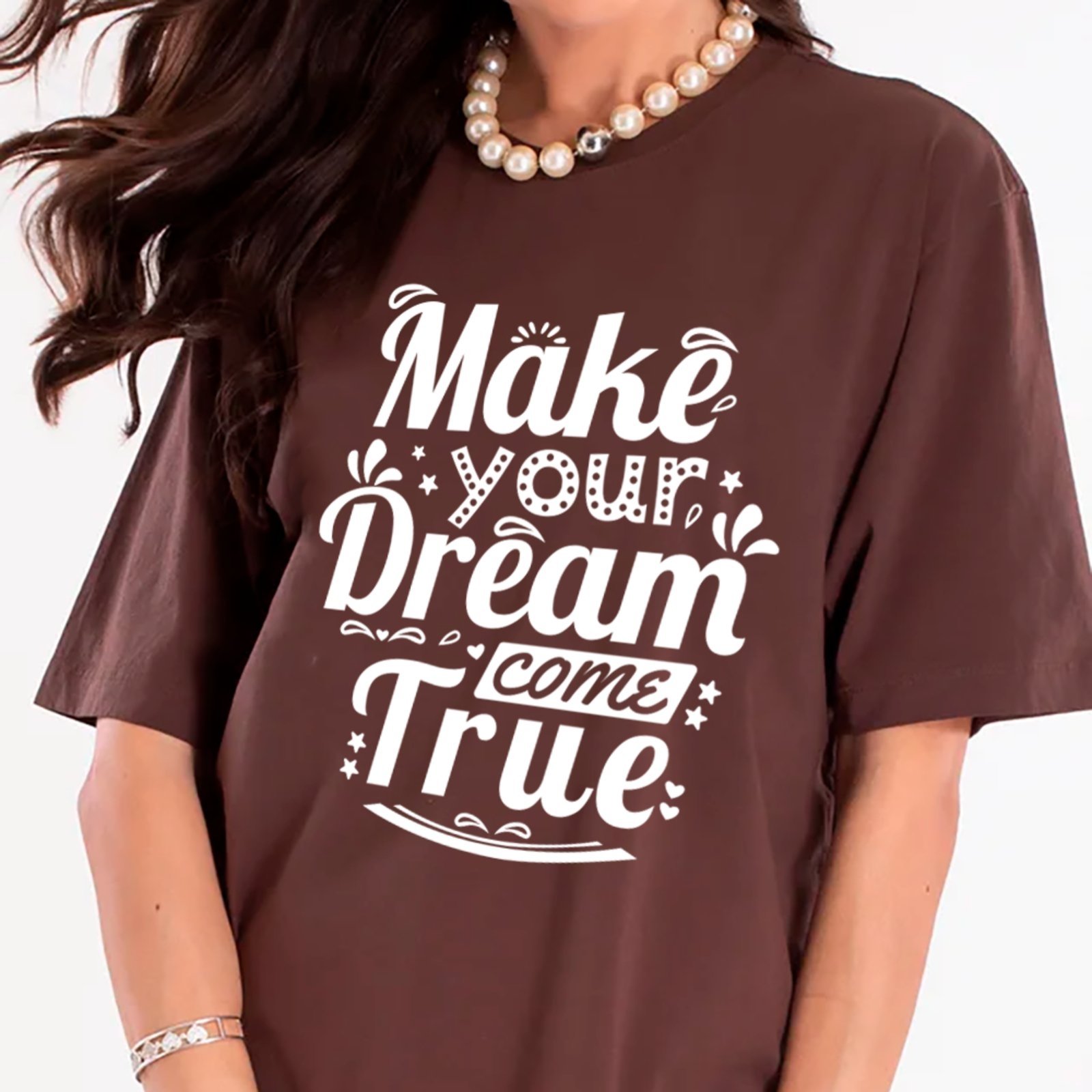 Camiseta Ousy Make Your Dream Come True Oversized Unissex Marrom