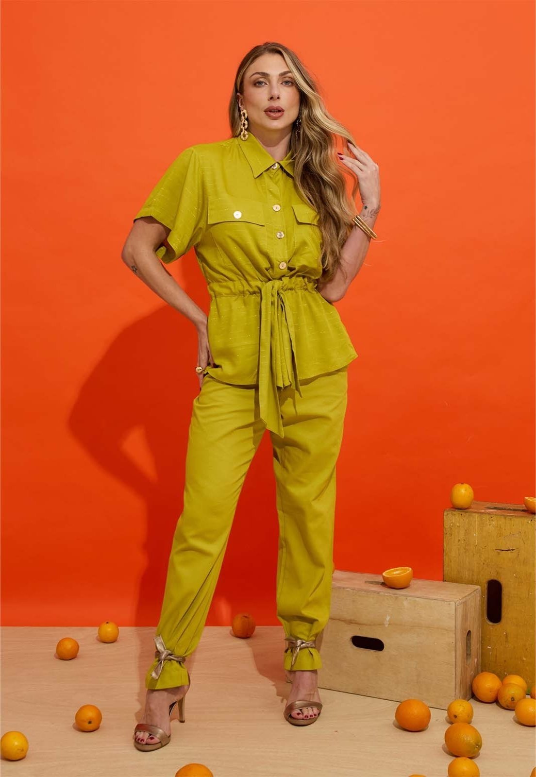 Conjunto de Calça e Camisa com Amarração verde