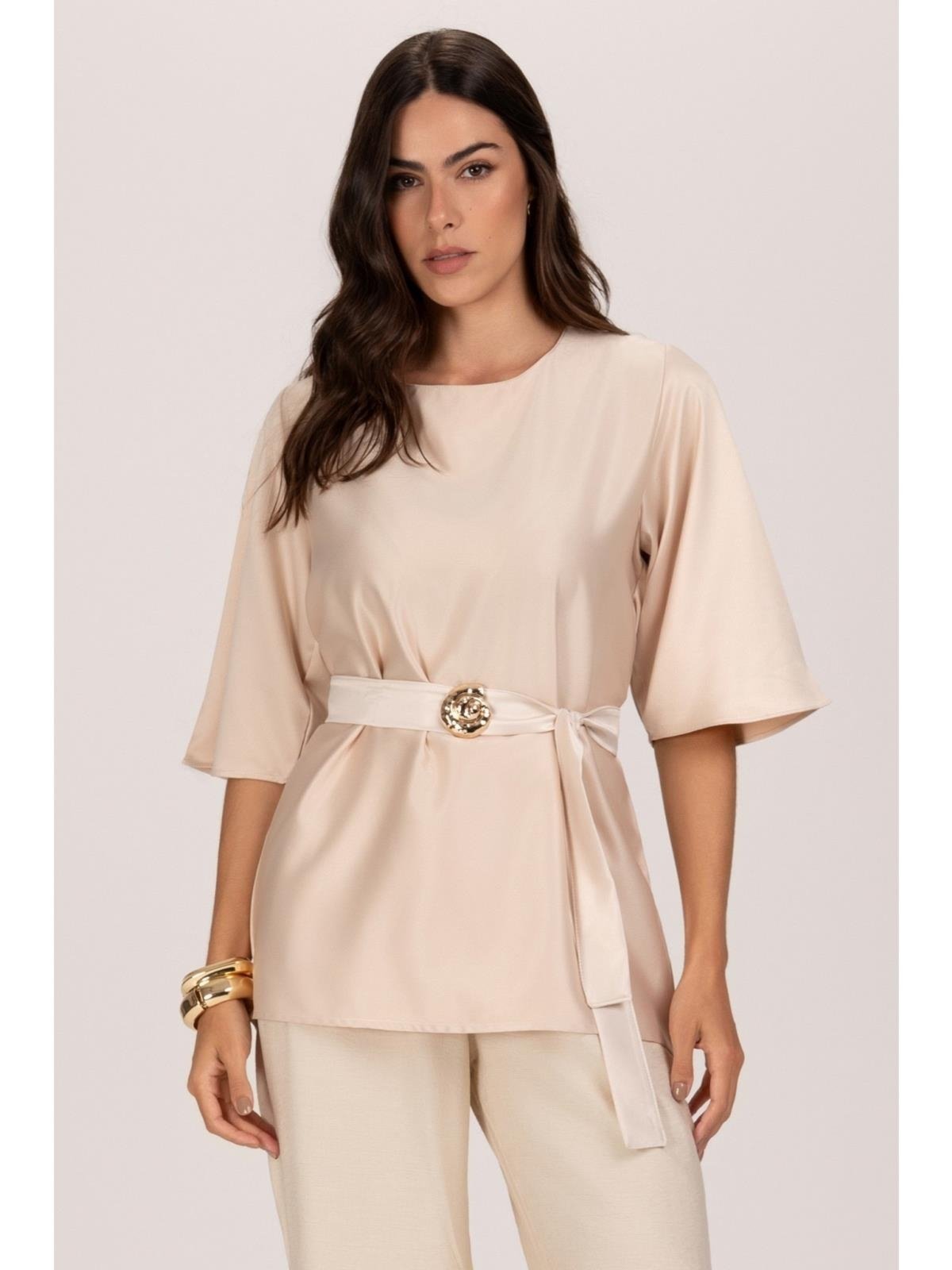Blusa Feminina De Cetim Com Cinto Solta Elegante Leve