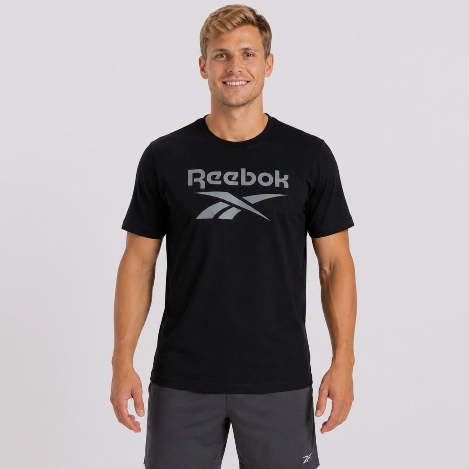 Camiseta Reebok Oportunity Logo Preta