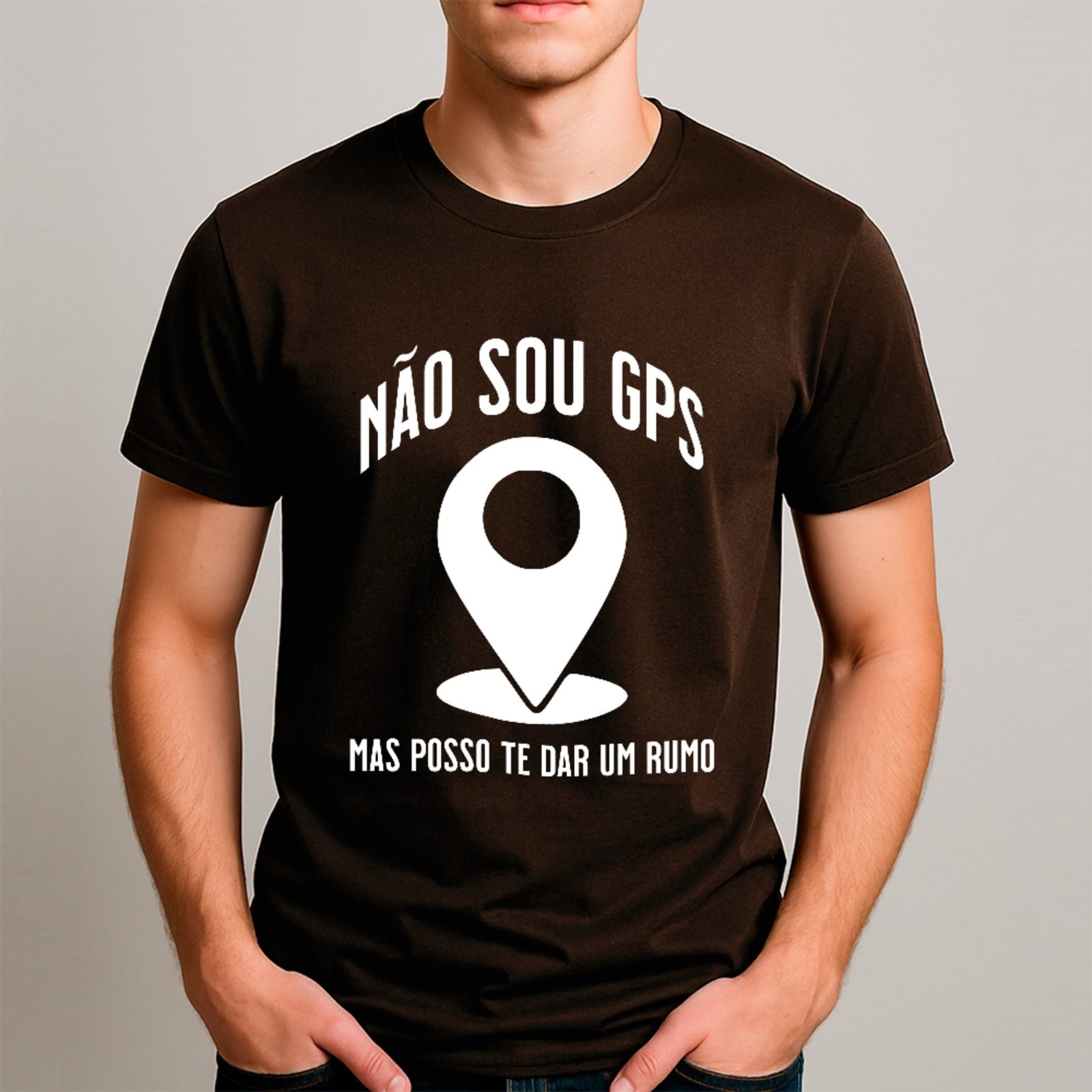 Vista 2 Camiseta Ousy Básica Humor De Carnaval Não Sou GPS Frase Divertida Unissex preto ousy preto