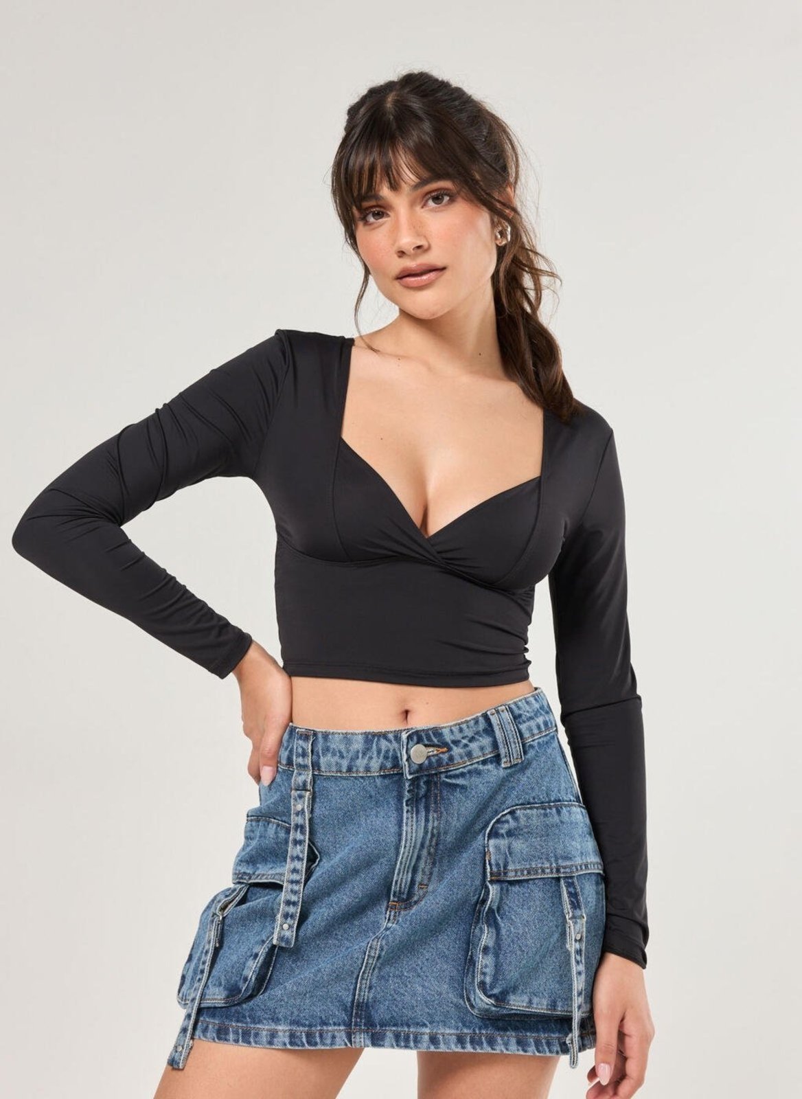 Cropped Manga Longa Decote Poliamida