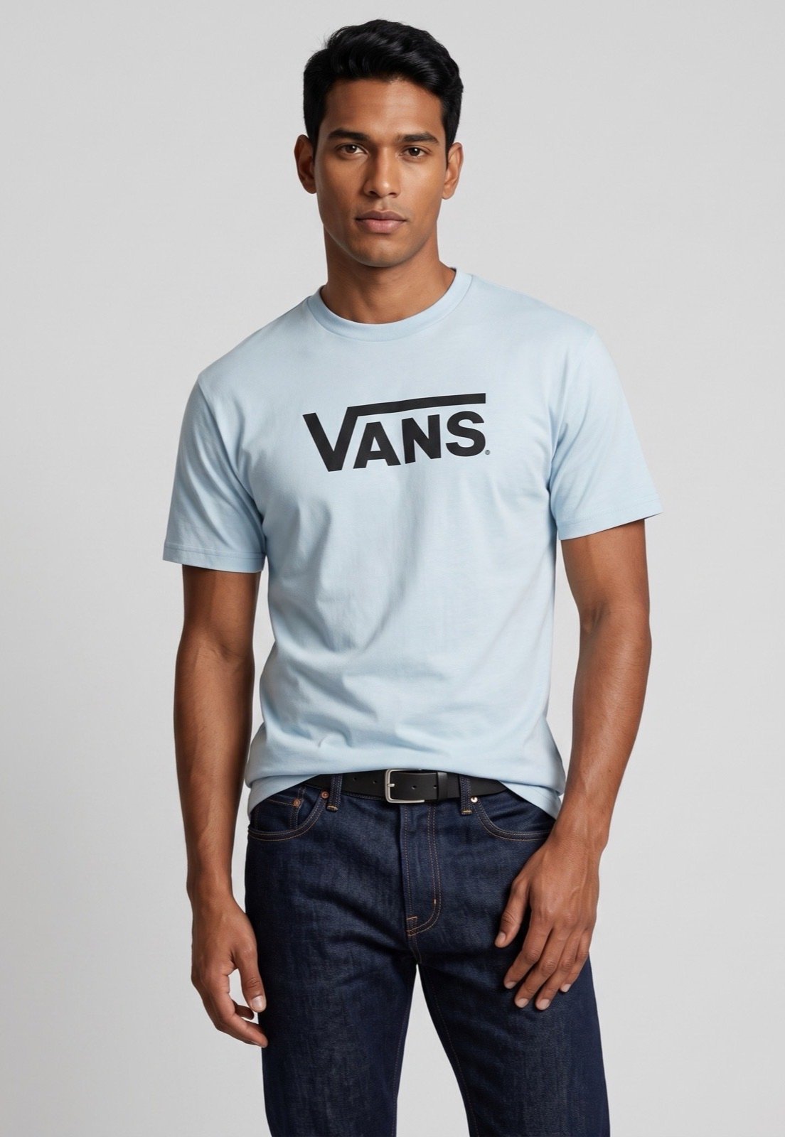 Camiseta Masculina Vans Classic Logo Azul Claro
