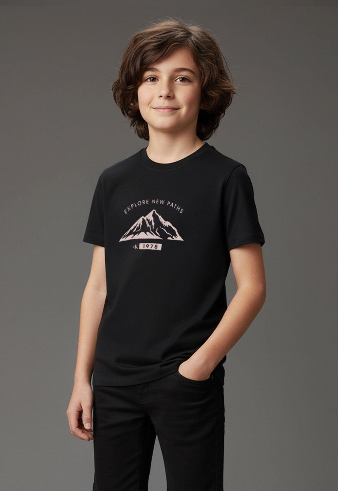 Infantil - Camiseta Calvin Klein Estampa Montanhas Preta