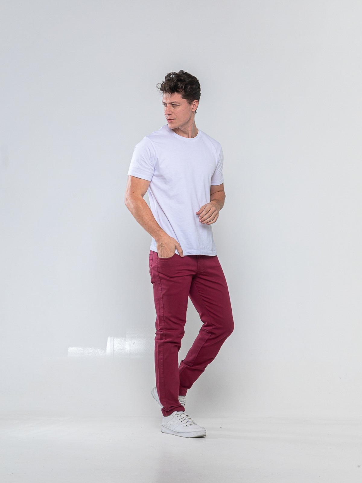 Calça Sarja Masculina Tempo Habil – Conforto e Estilo Vinho
