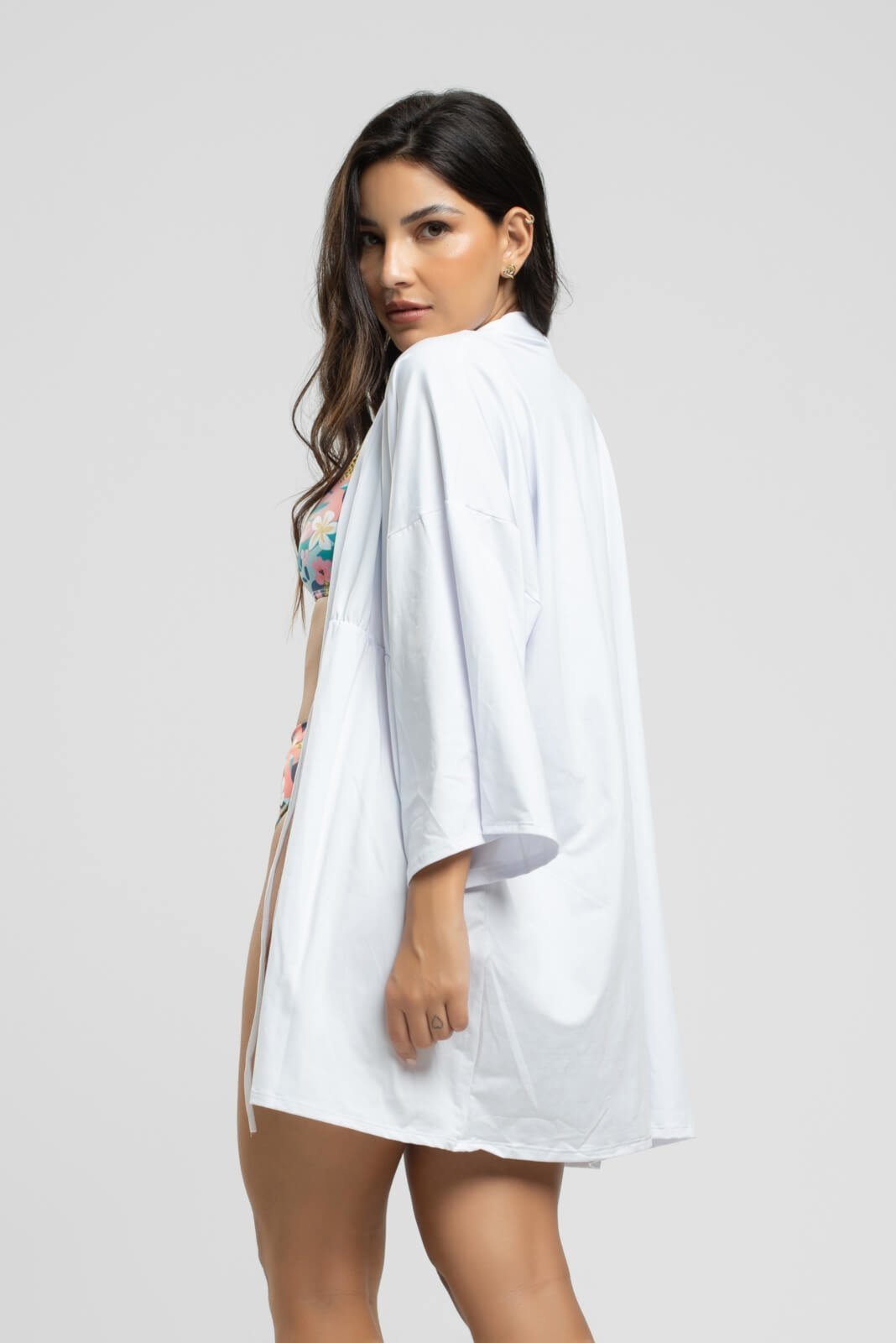 Saída de Praia Kimono Manga Longa Feminino Vicbela Branco