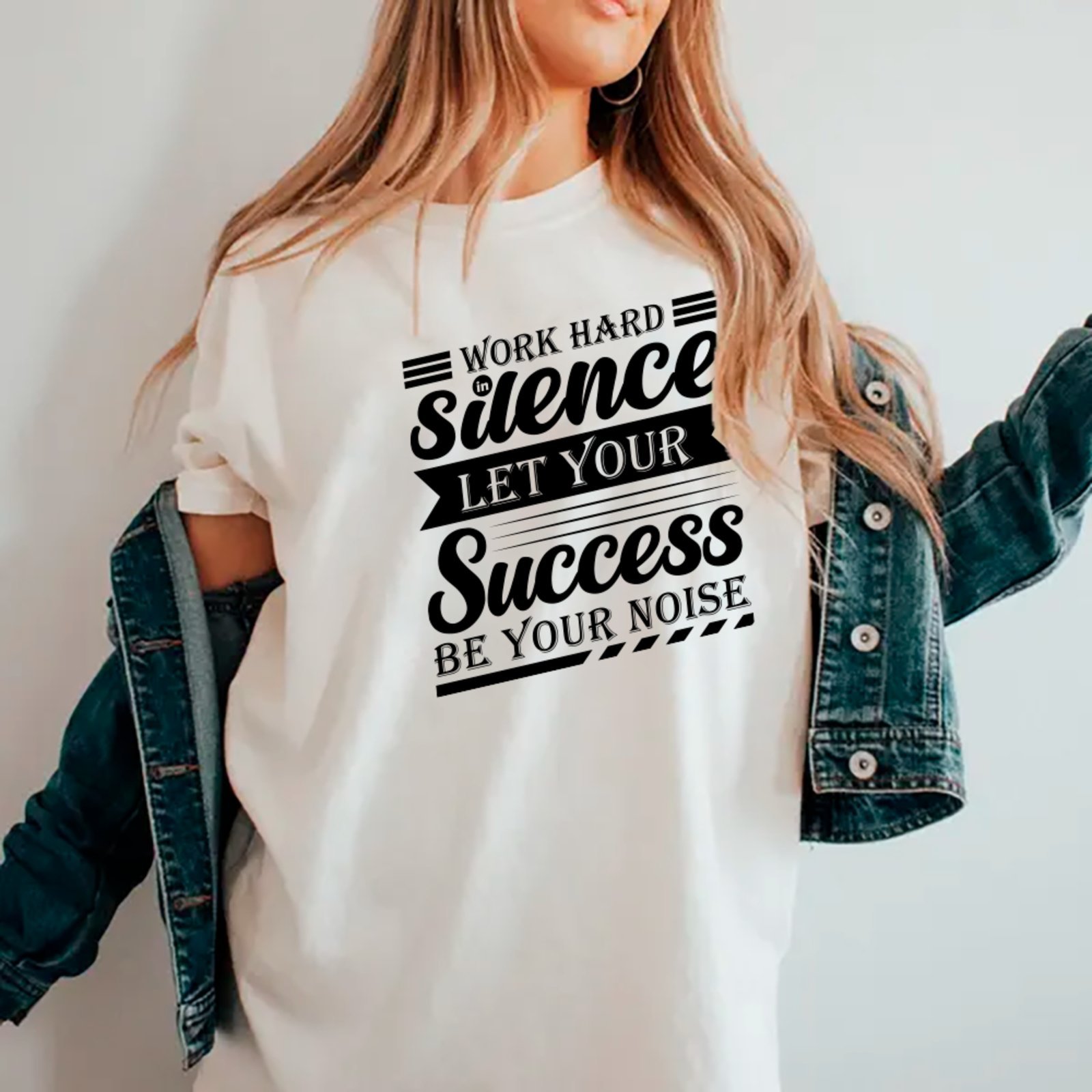 Vista 2 Camiseta Ousy Oversized Work Hard In Silence Visual Exclusivo Streetwear Unissex preto ousy preto
