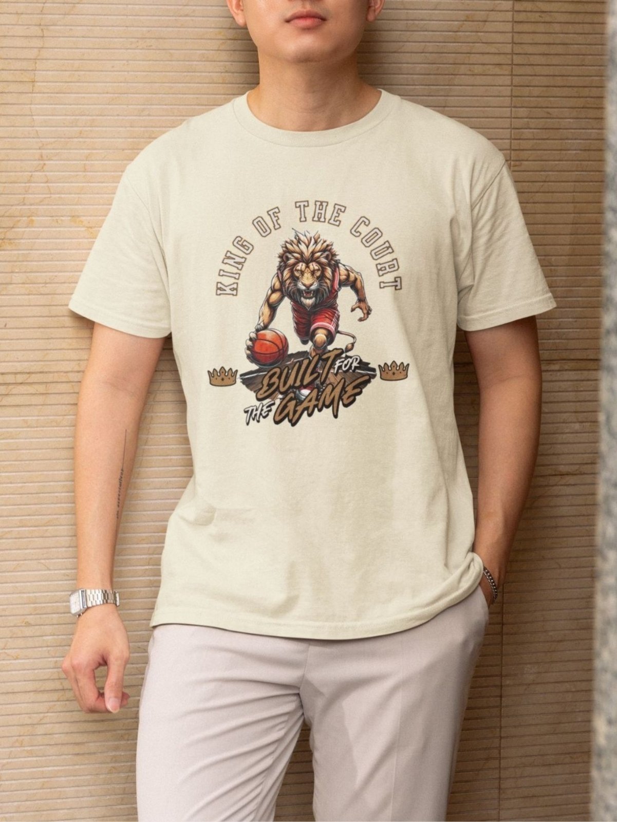 Camiseta Básica Masculina GuGi Basquete Leão Rei Das Quadras Off White