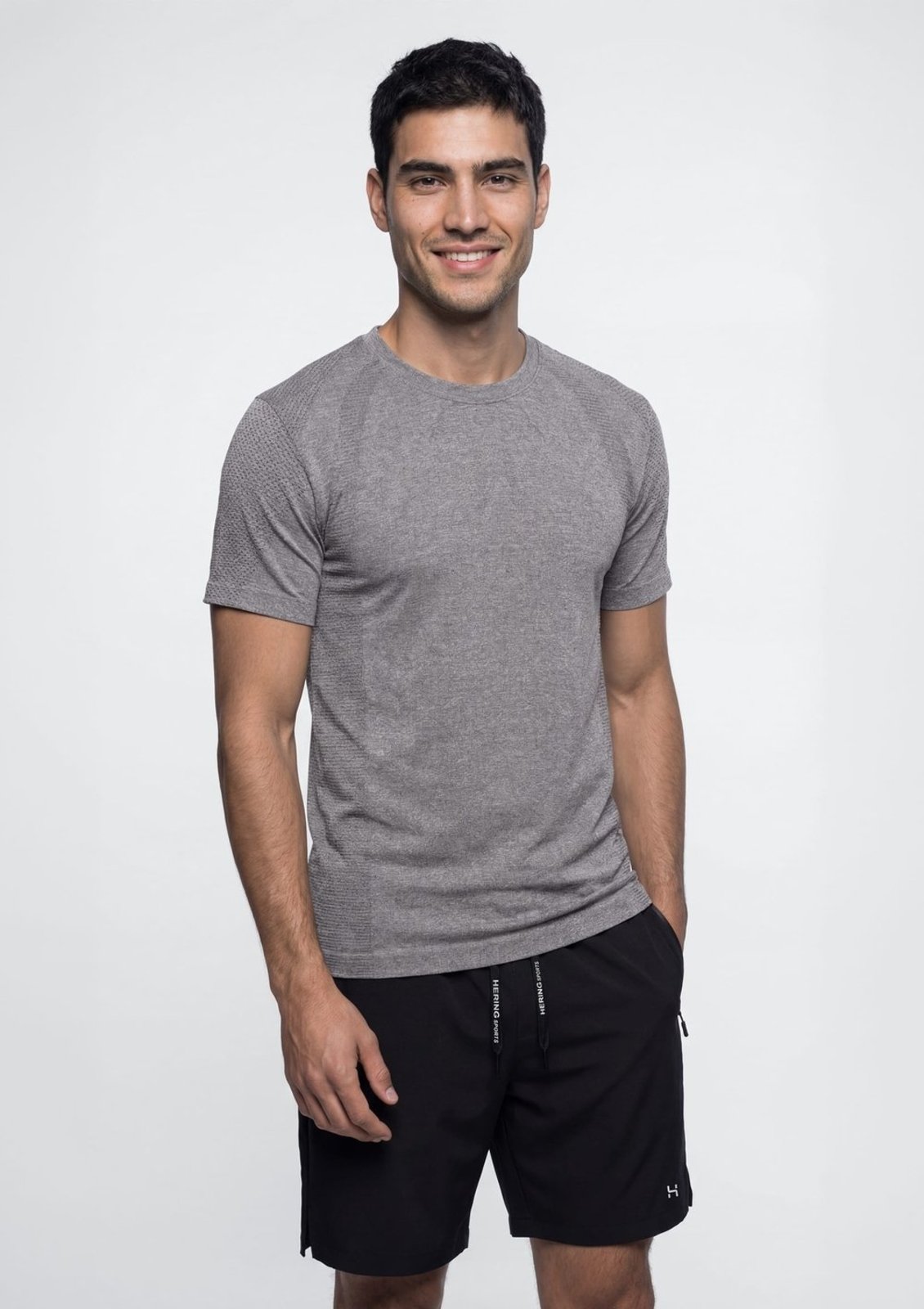 Camiseta Esportiva Masculina Texturizada Sem Costura Hering