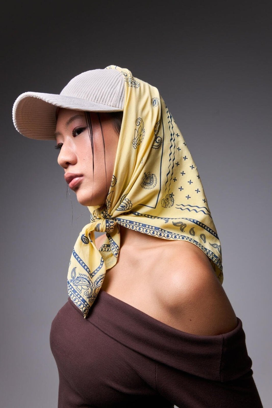 Vista 2 Lenço Amarelo Manteiga Paisley Youcom multicolorido Youcom multicolorido