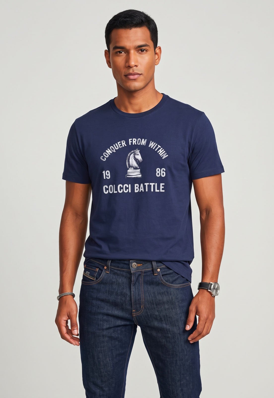 Camiseta Masculina Colcci Estampa Conquer From Within Azul Marinho
