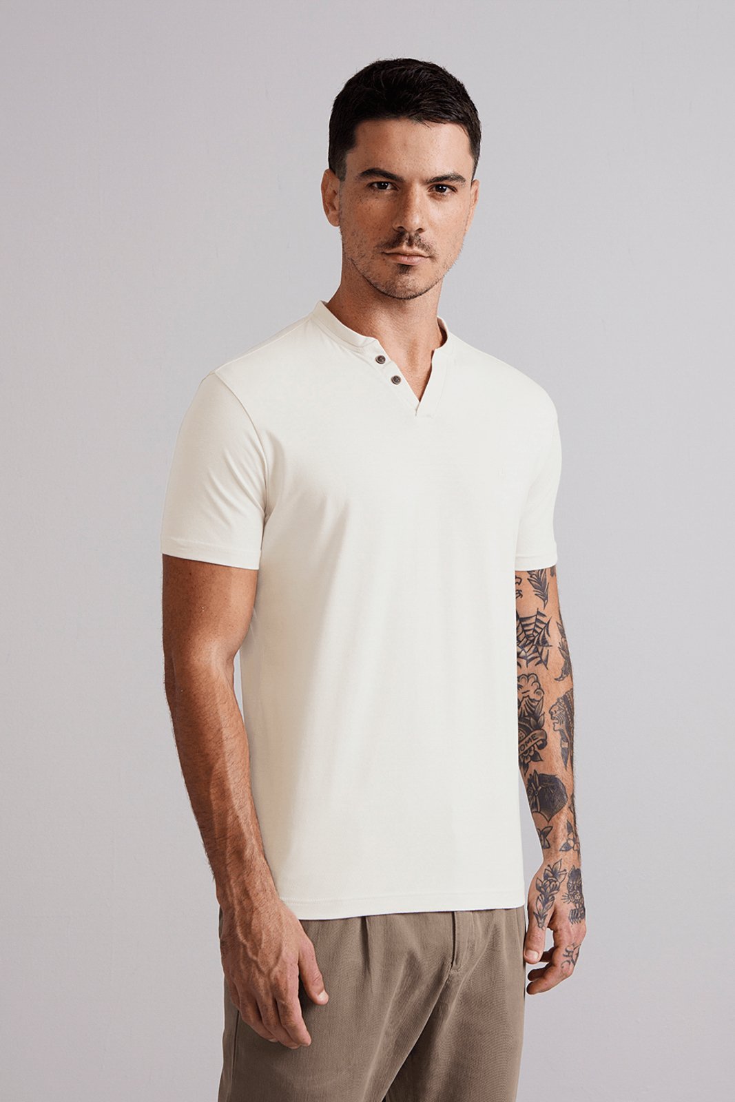 HIGHSTIL Camiseta Gola Portuguesa Malha Premium Slim Fit - Branco