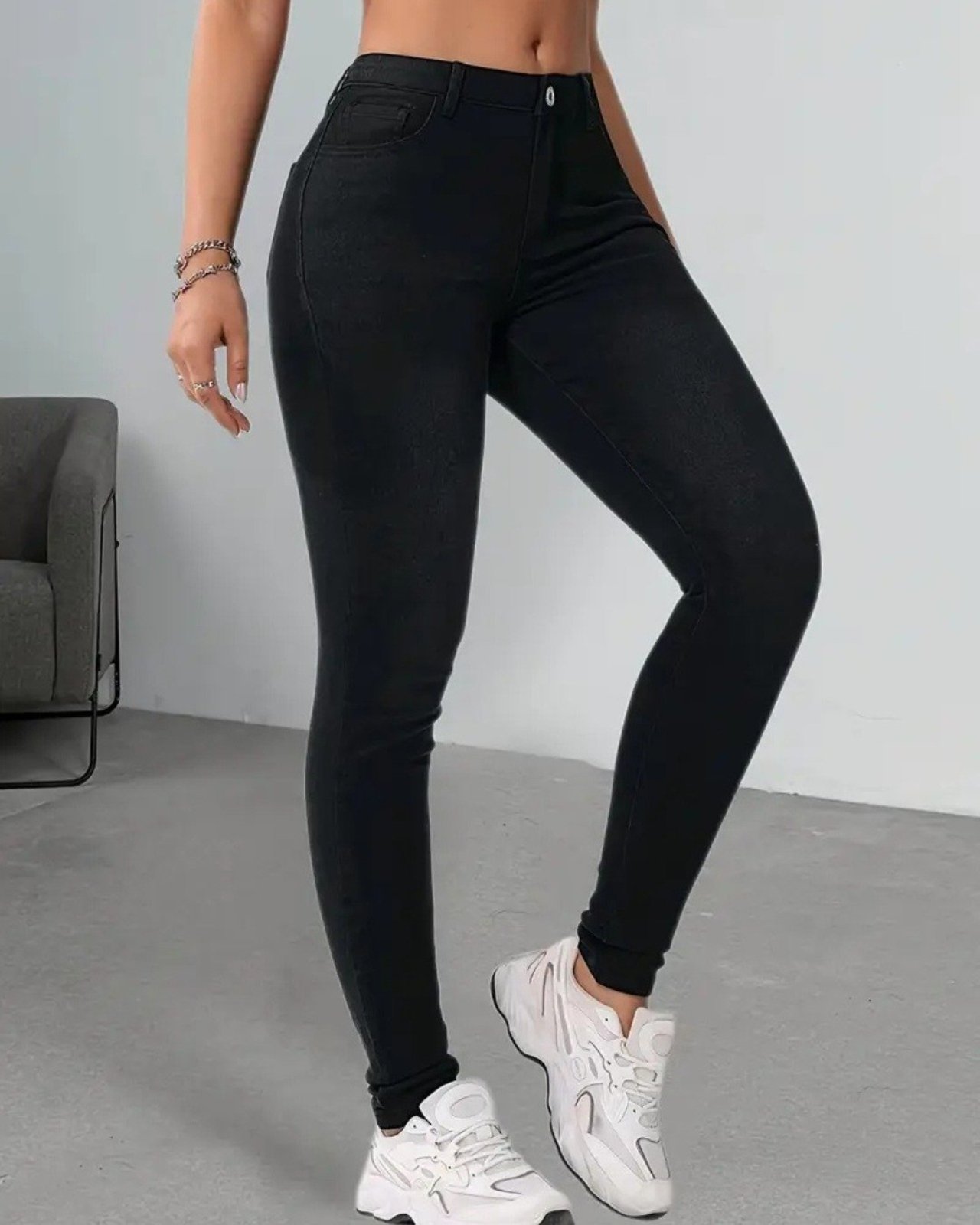 Calça Jeans Skinny Feminina Mys Jeans Preta Cintura Alta com Elastano Confortável