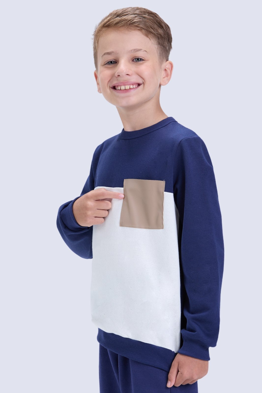 Vista 3 Infantil - Conjunto Masculino Moletom Bicolor com Bolso - Inverno verde verde