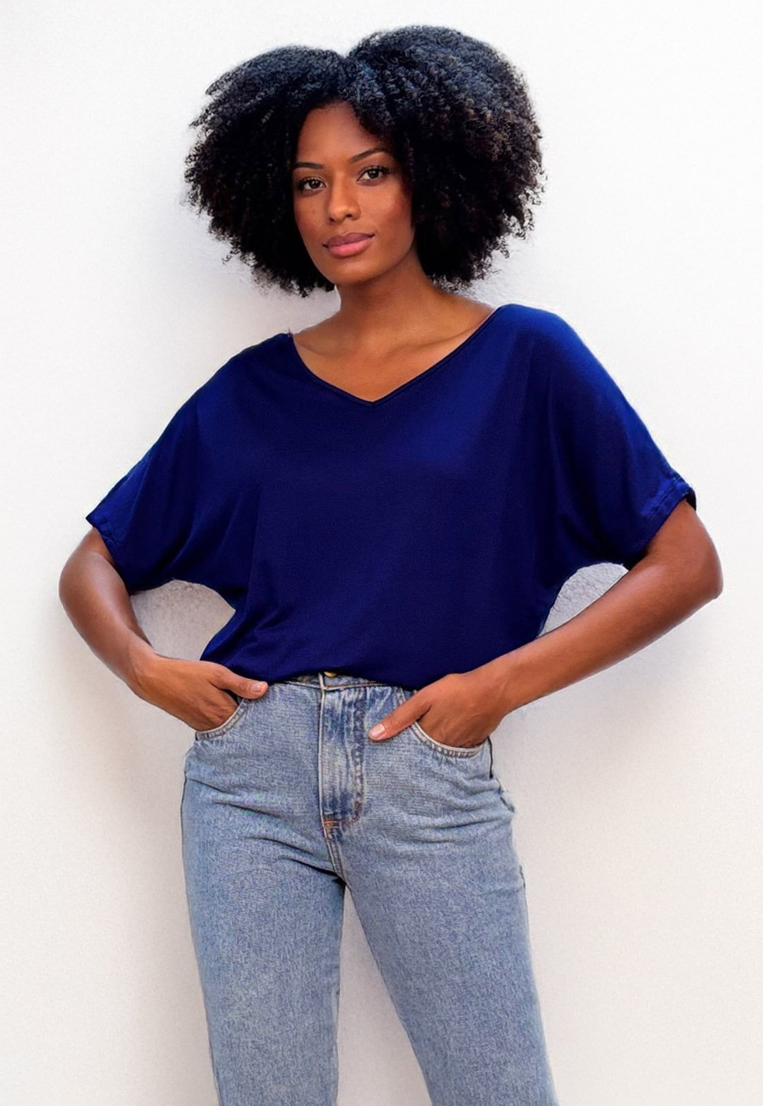 Blusa Amazonia Vital Básica Morcego Malha Gola V Manga Curta Azul Bic