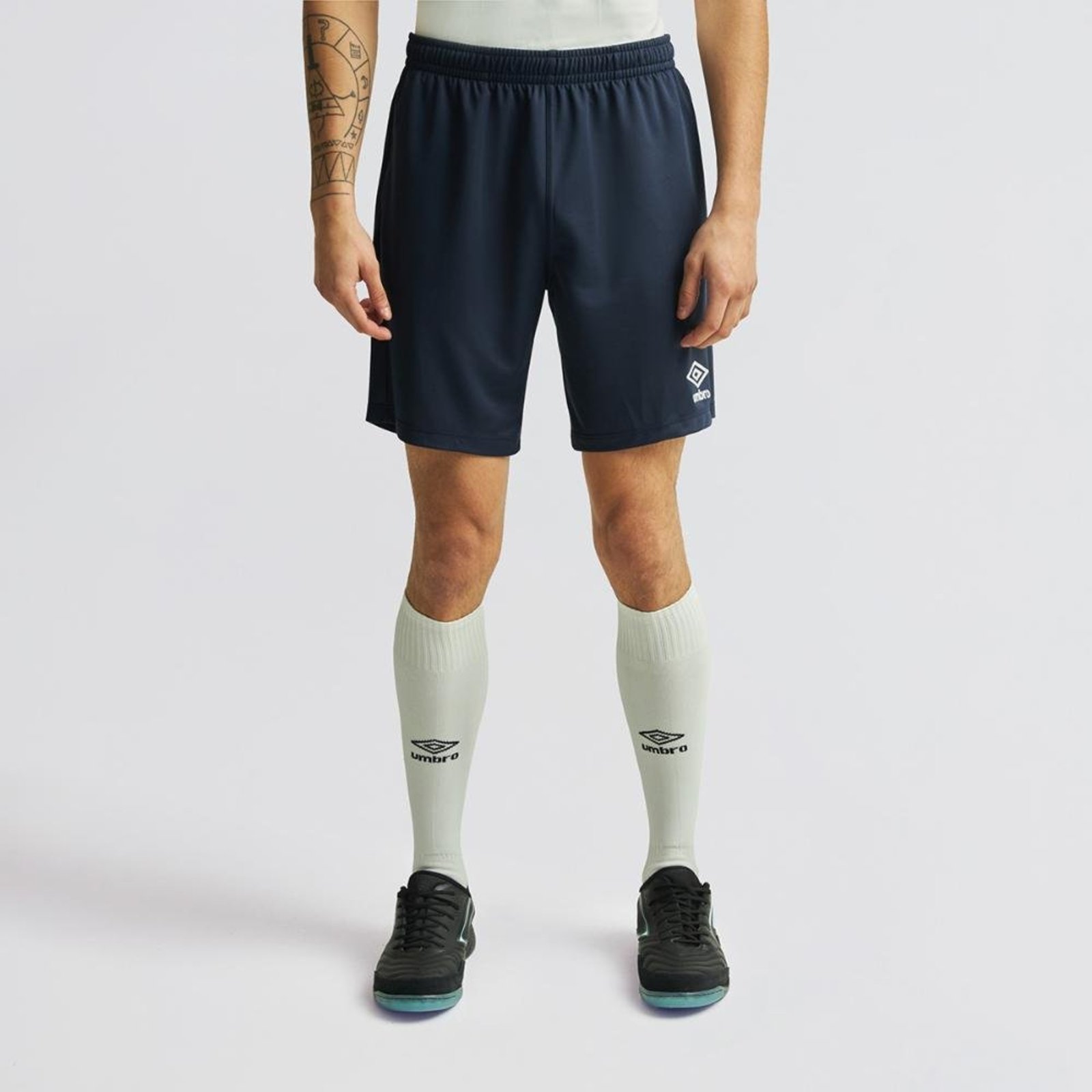Calção Masculino Umbro Striker Premium Ii Incolor