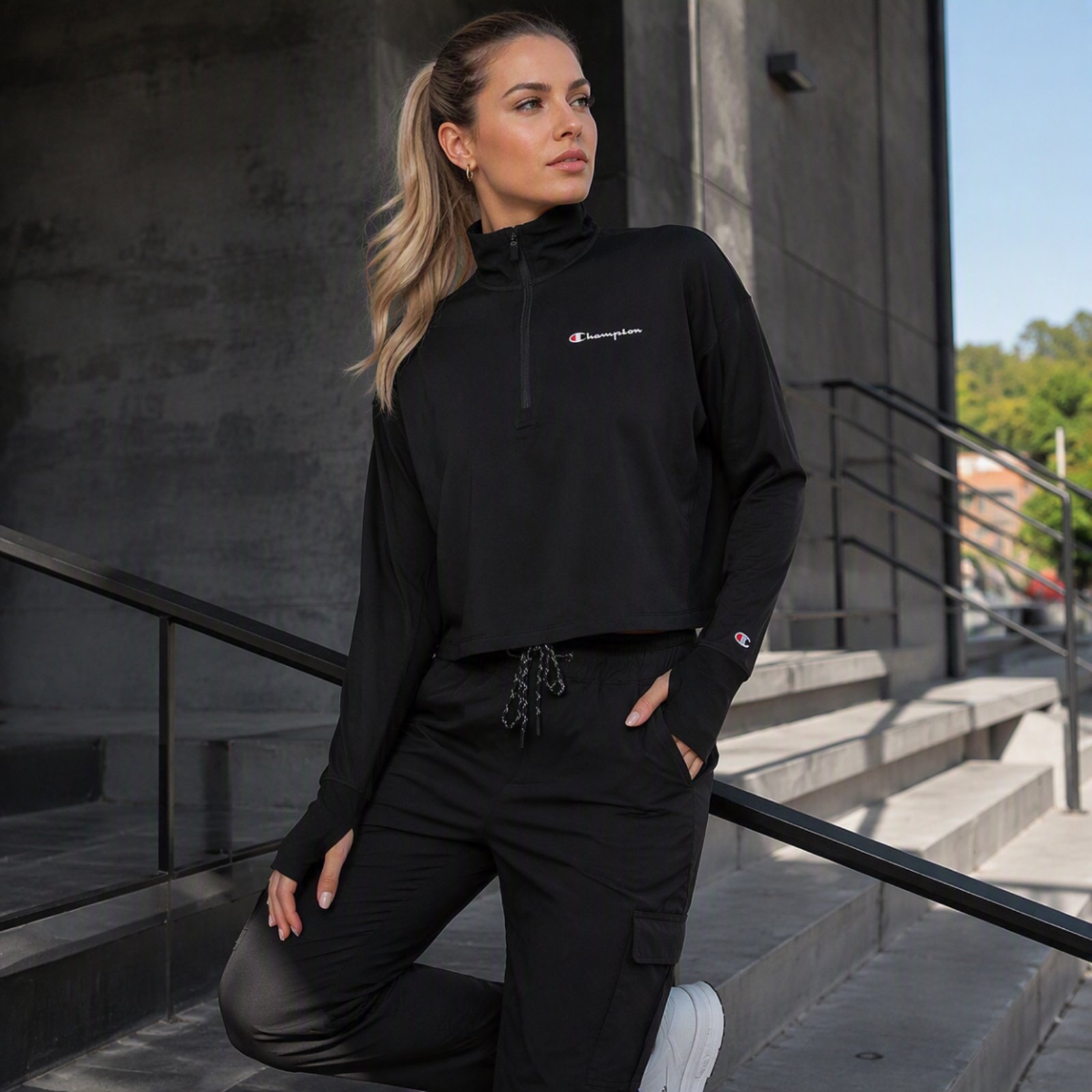 Blusa Champion Feminina Cropped Com Meio Zíper Gola Alta Esportiva Manga Longa Original