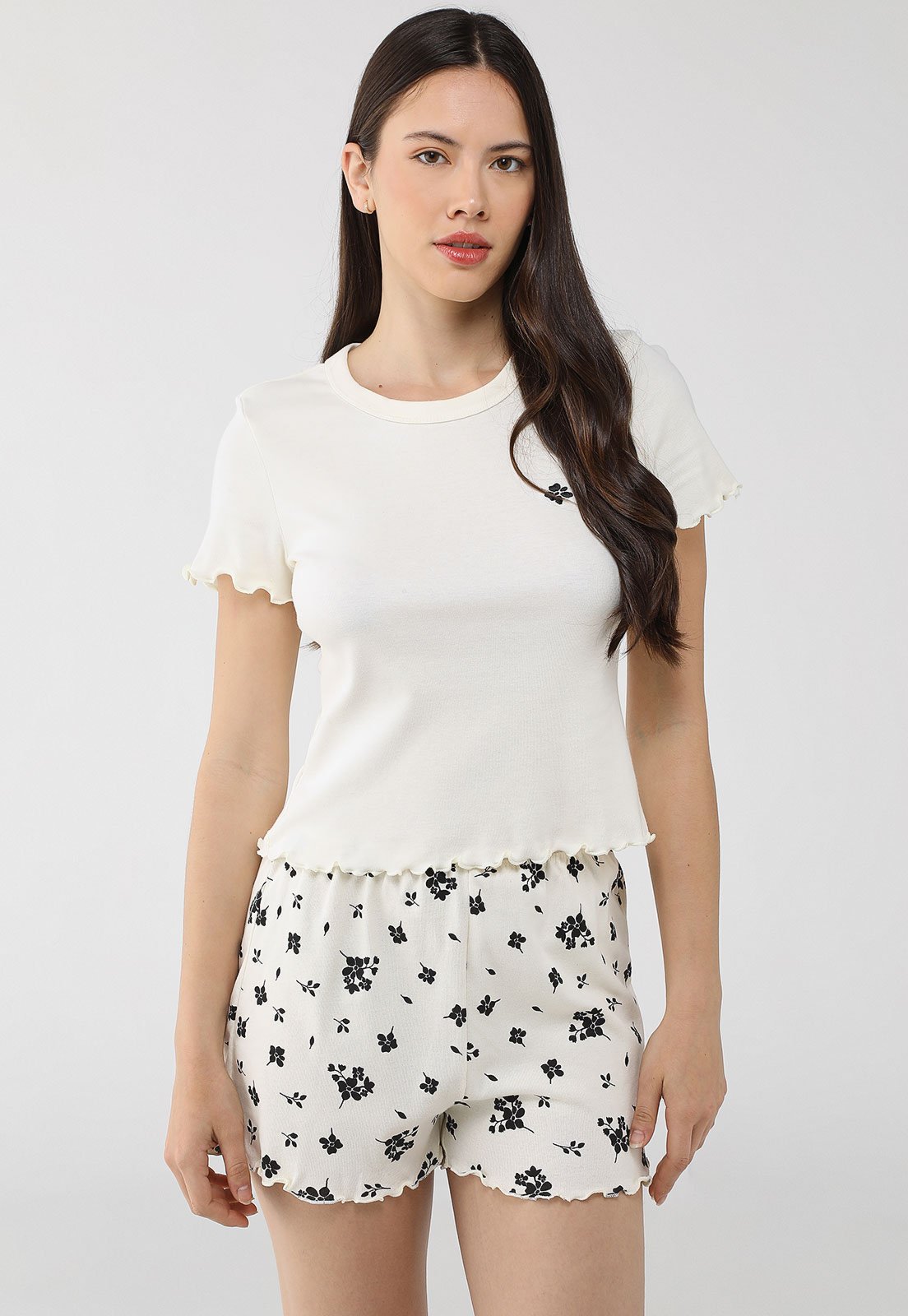 Conjunto de Pijama Hering Curto Flores Off-White