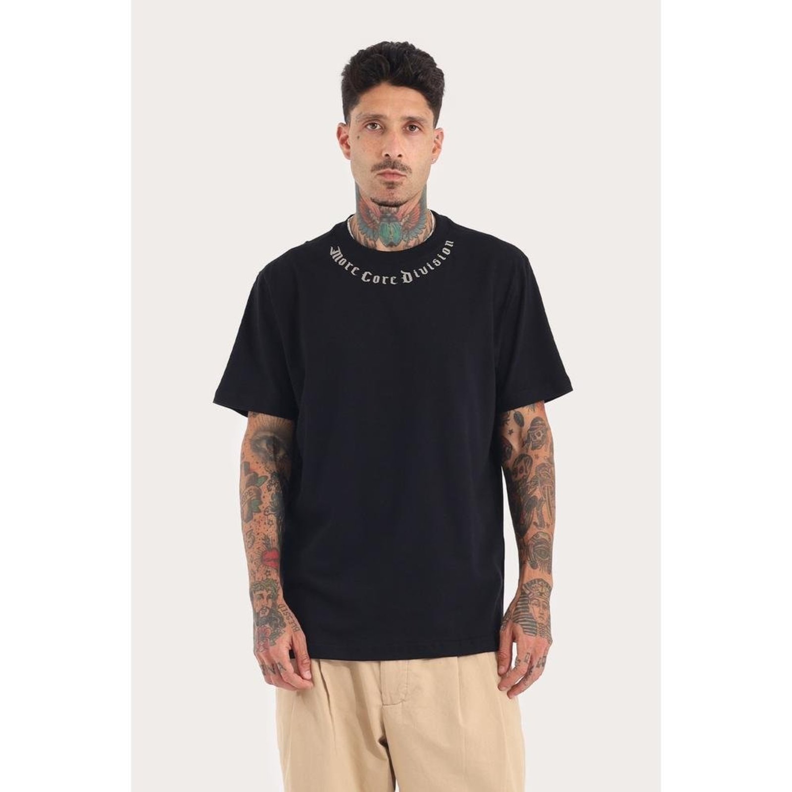 T-Shirt Especial Gola Caligraffiti
