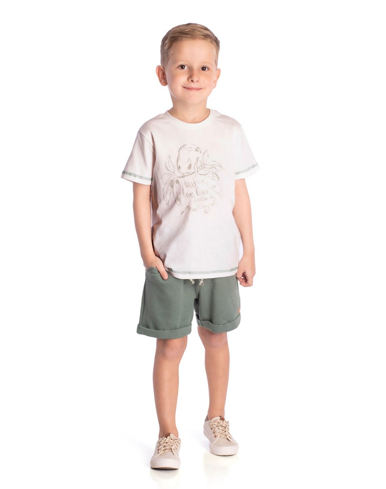 Infantil - Conj. camiseta manga curta off white + bermuda moletinho texturizado verde