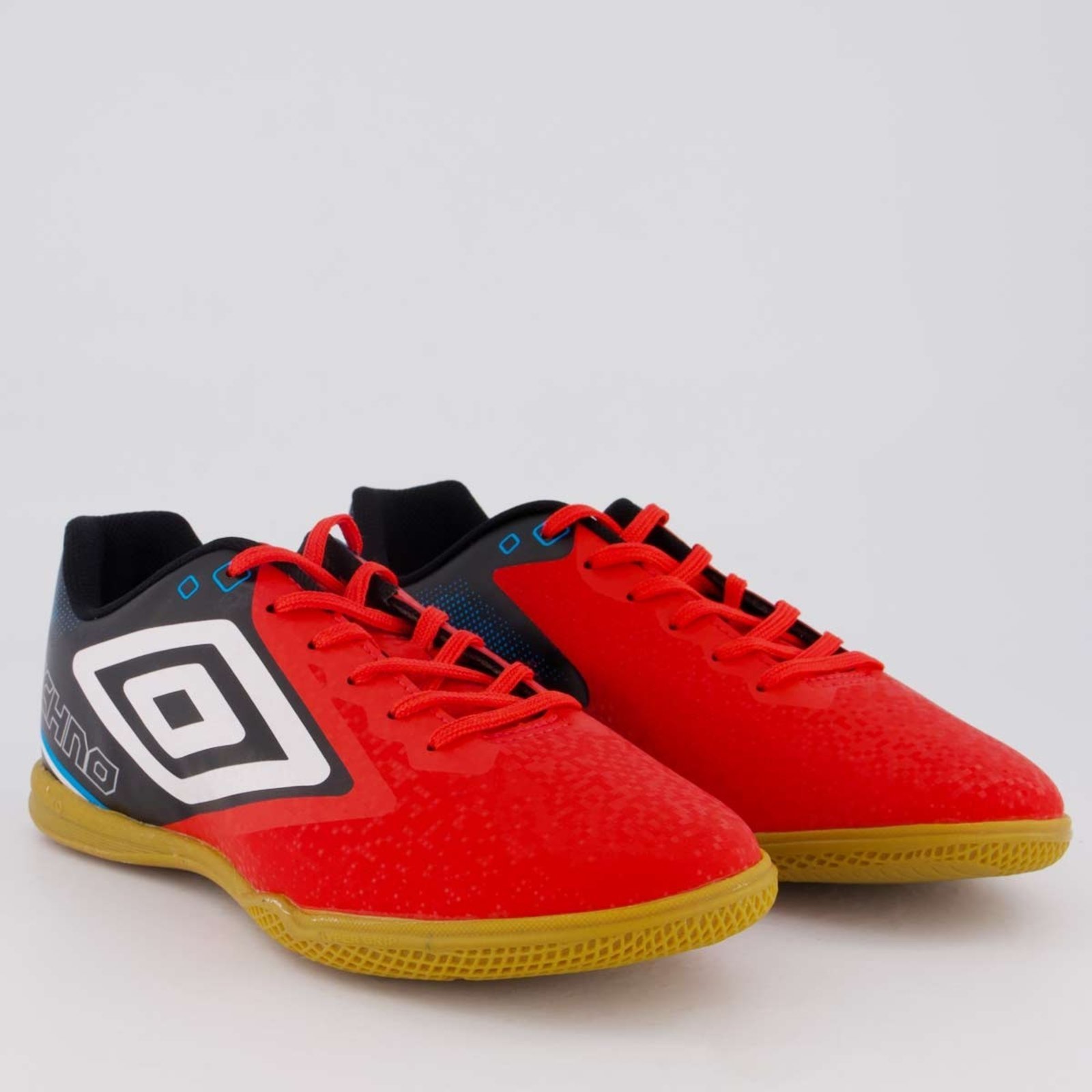 Vista 3 Chuteira Umbro Techno II Futsal Vermelha e Preta vermelho Umbro vermelho