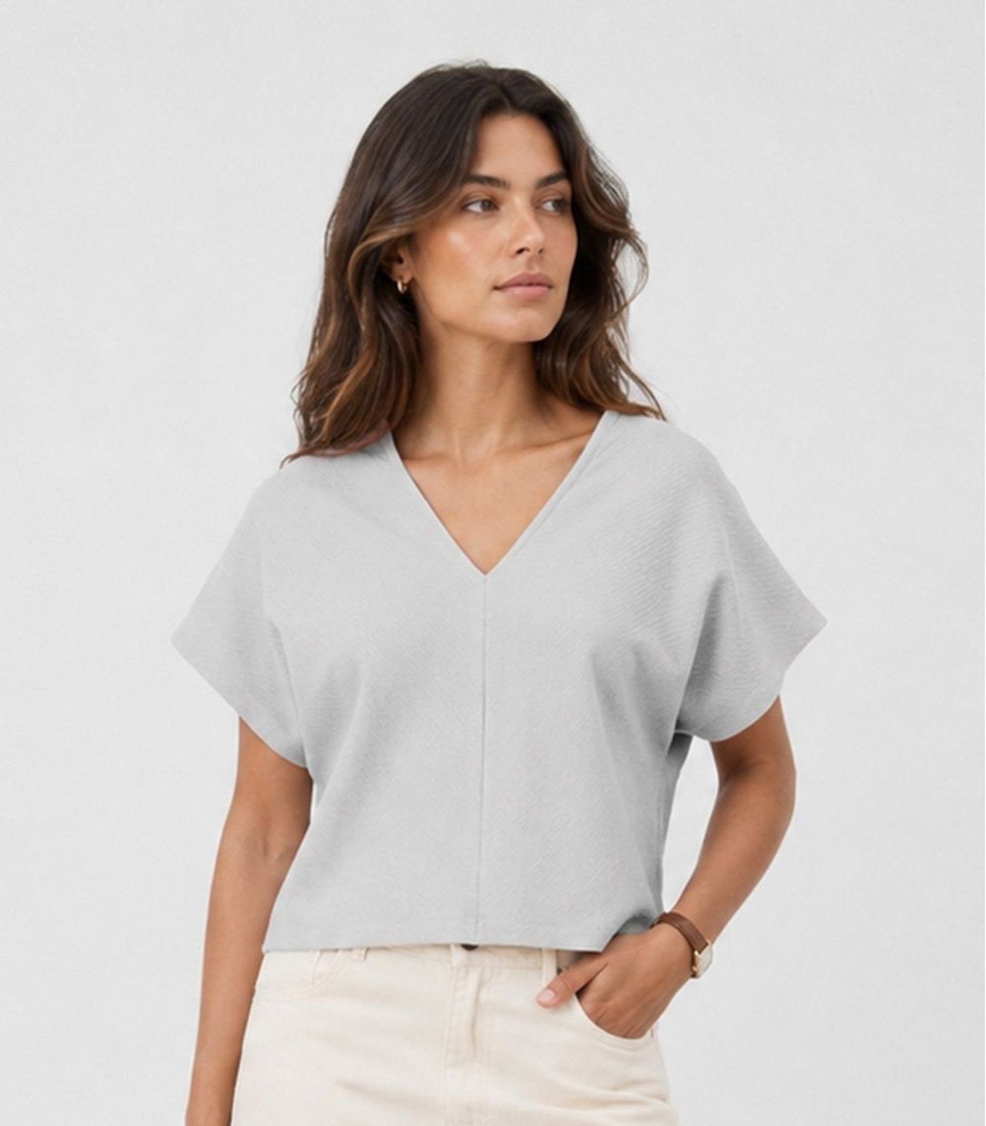 Blusa Feminina Decote em V Infinita Cor Branco