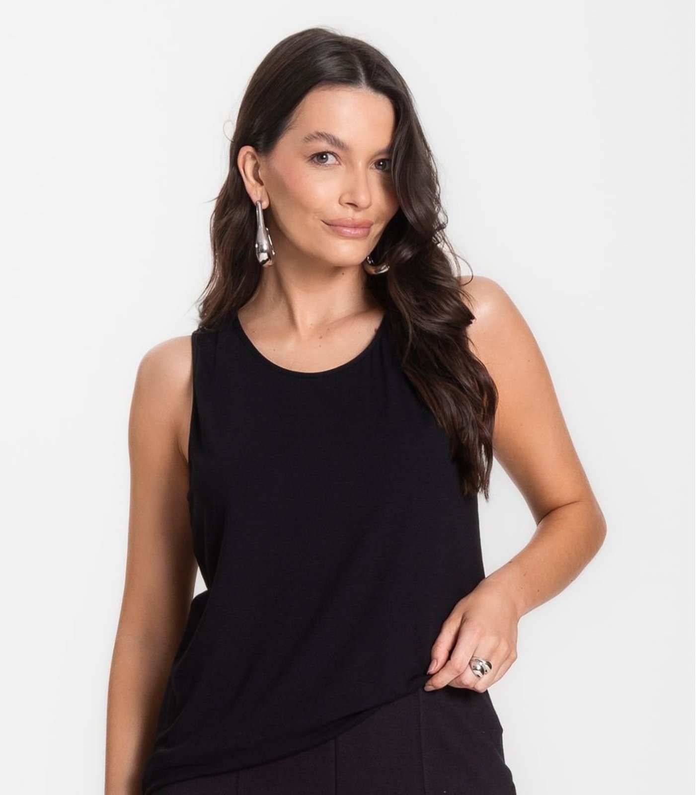 Vista 3 Regata Feminina Com Renda Infinita Cor preto INFINITA COR preto