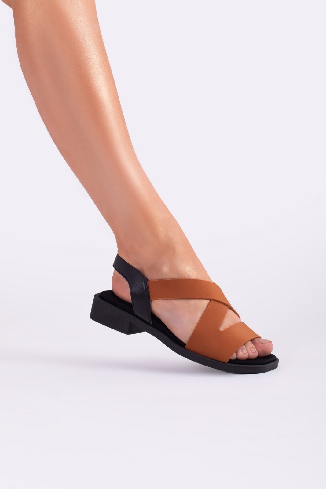 Sandália Feminina Confortaria Tecnolycra/Couro Sela