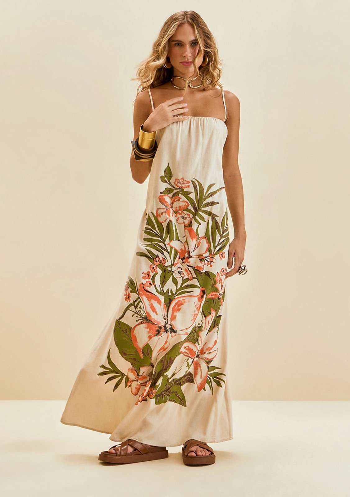 Vestido Morena Rosa Solto Decote Reto Sem Manga Longo Off Off-white