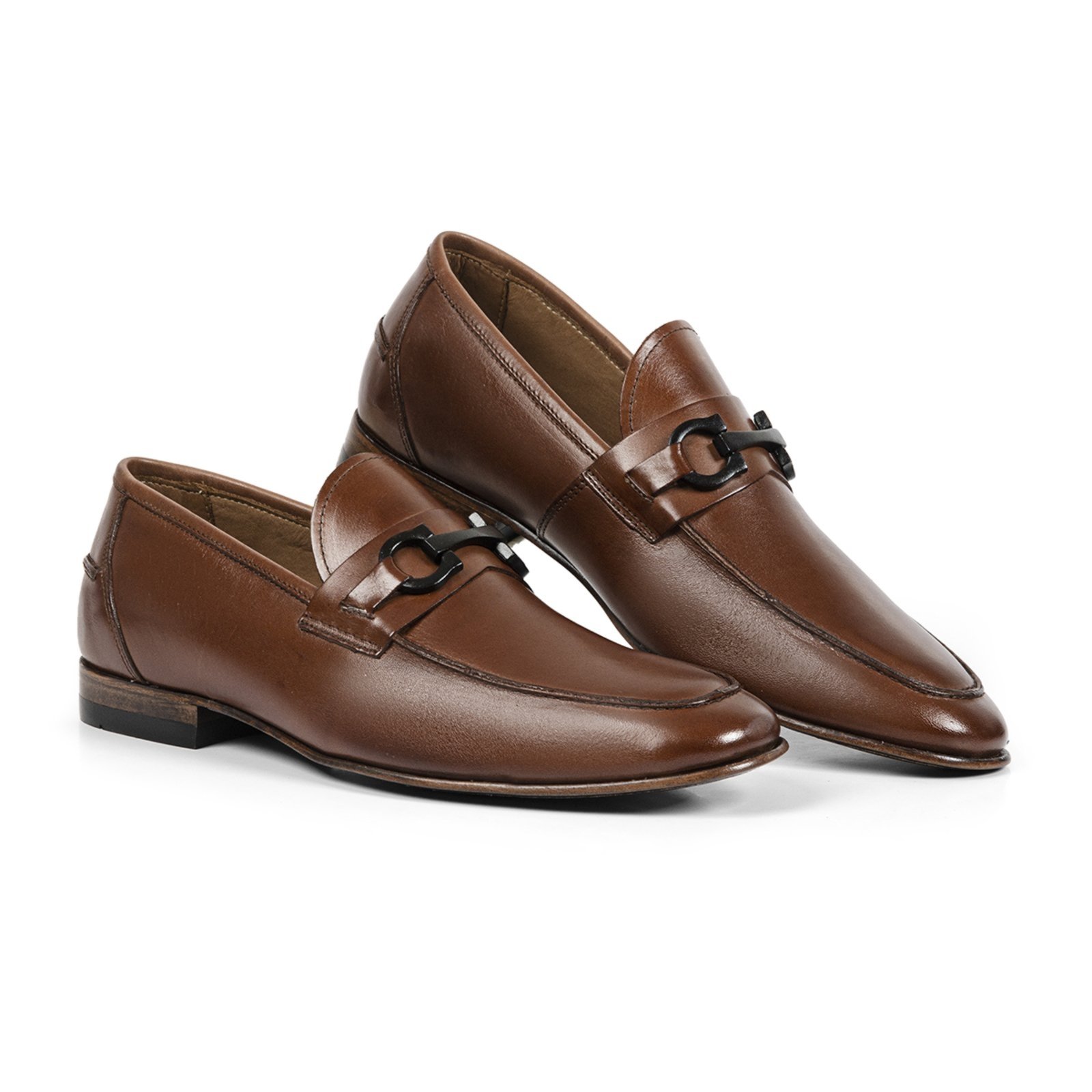 Sapato Masculino Social Veritimo Mocassim Em Couro Oxford Metal Brogue Conforto Whisky