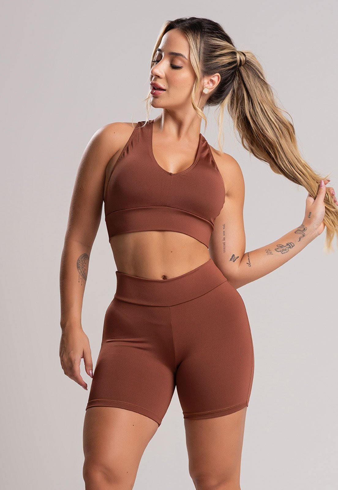 Short MVB Modas Curto Cintura Alta Fitness Marrom