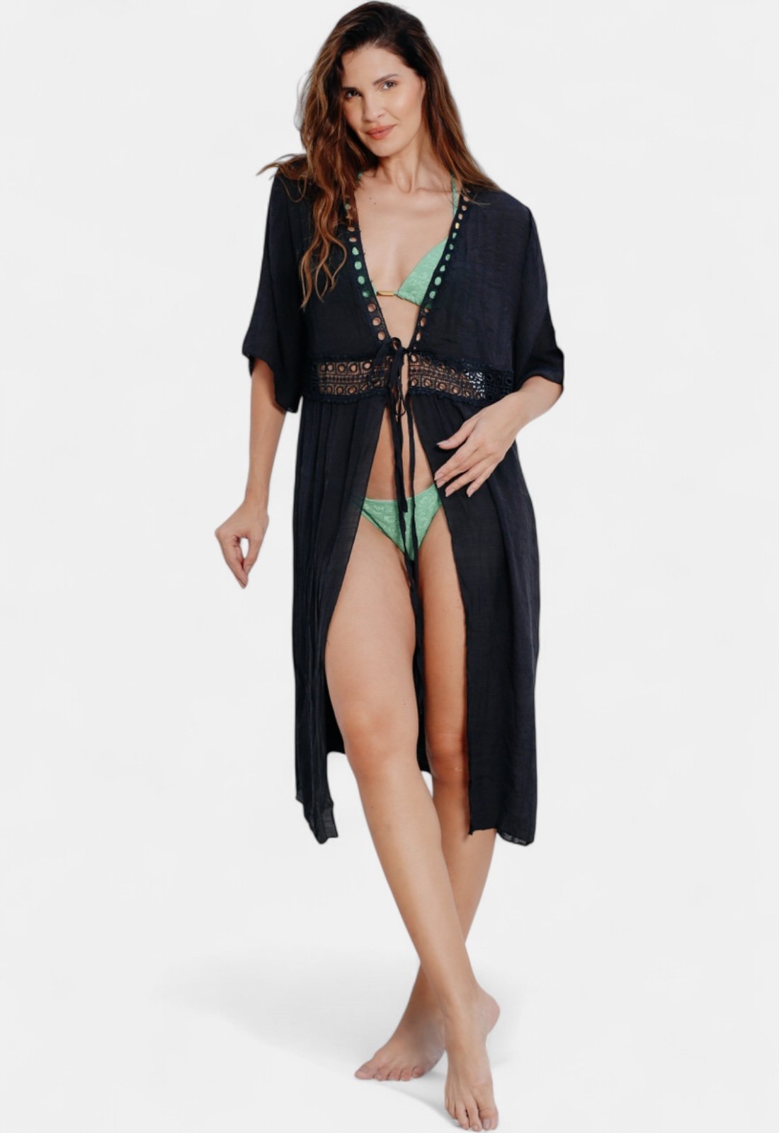 Kimono Areia Branca Baly Bordado Preto