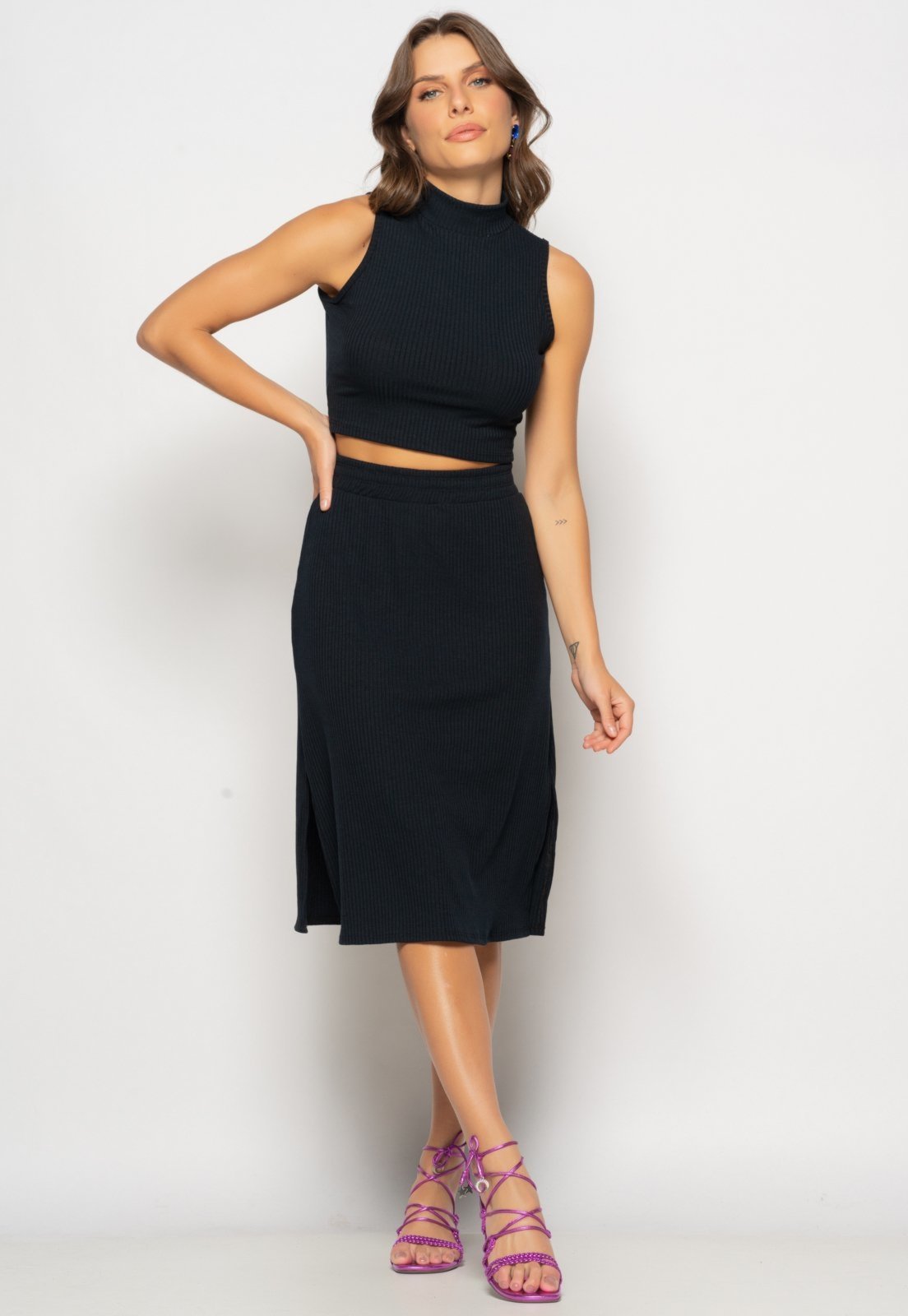 Conjunto Cropped Regata E Saia Midi Malha Canelada Salvatore Preto