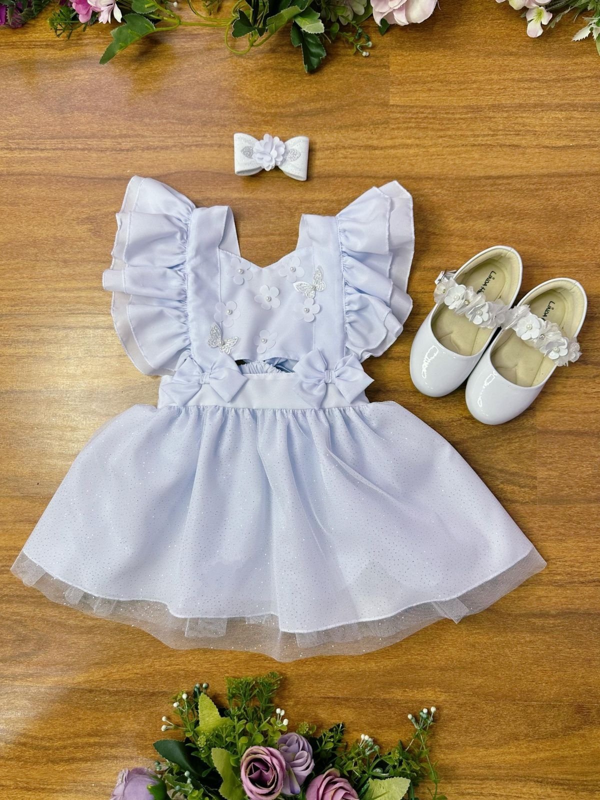 Infantil - Vestido Romper Branco Batizado Casamento Com Laço Cabelo Dama Daminha Flores Borboletas Pérolas Menina Luxo Brilho Florista Aniversário