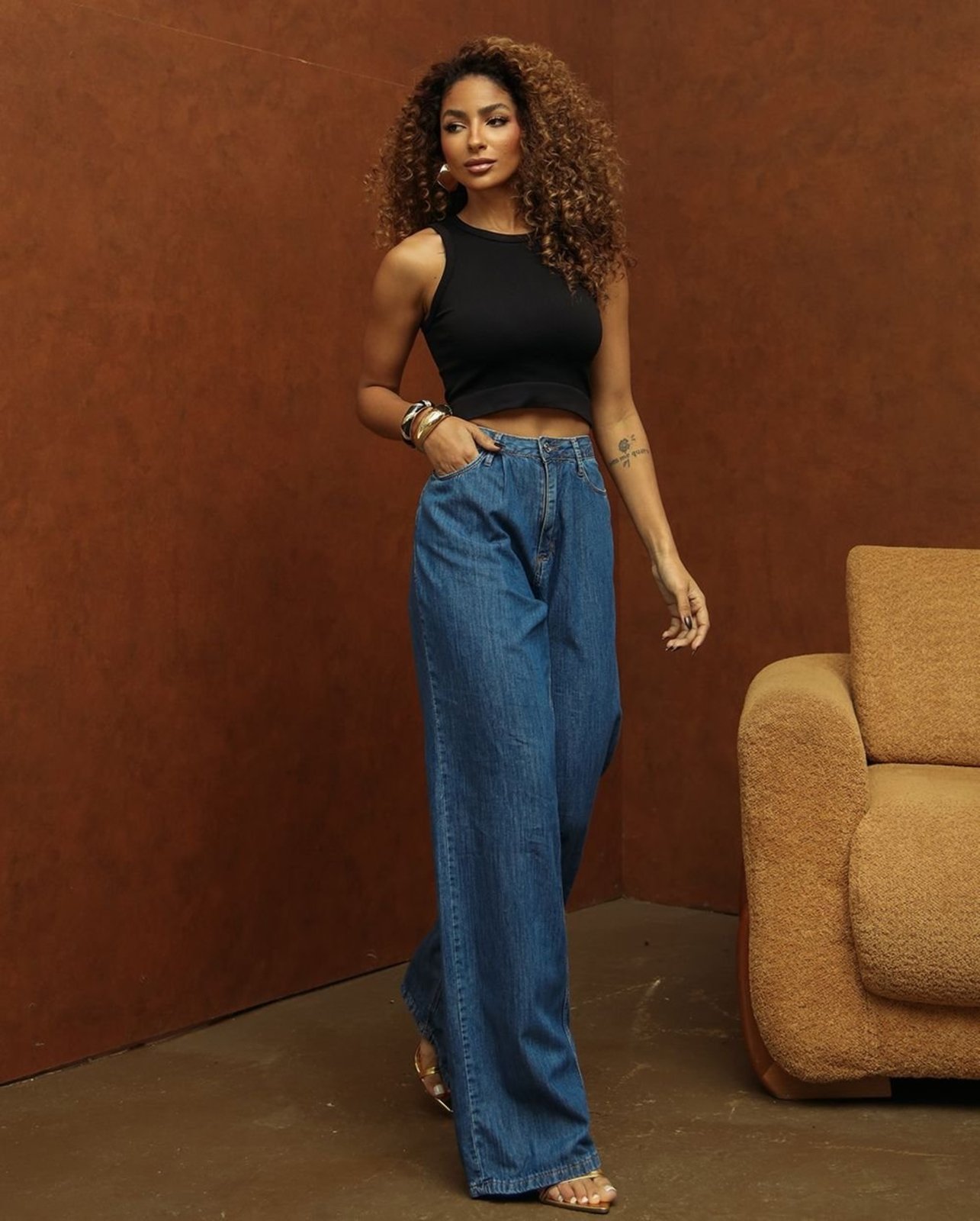 Calça Jeans Wide Leg Feminina com Pregas 25604 Sky Escuro Consciência