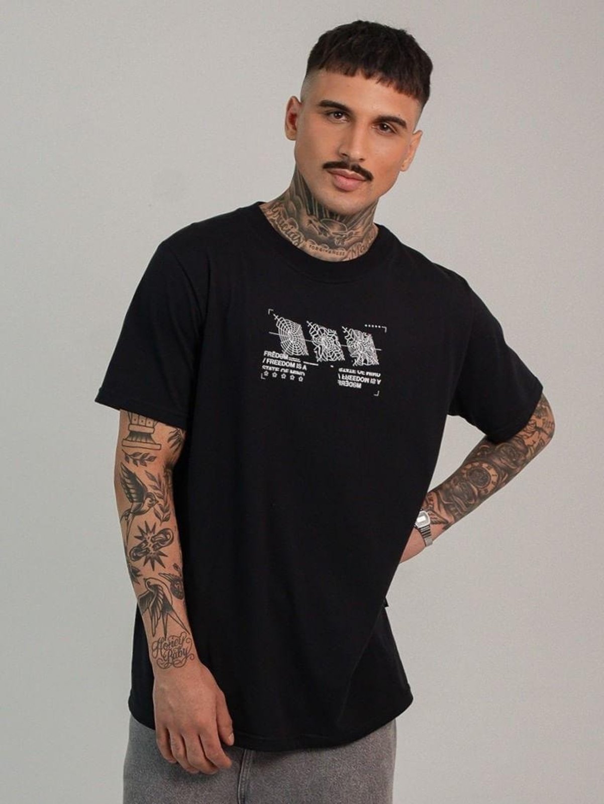 Camiseta algodão masculina freedom preta