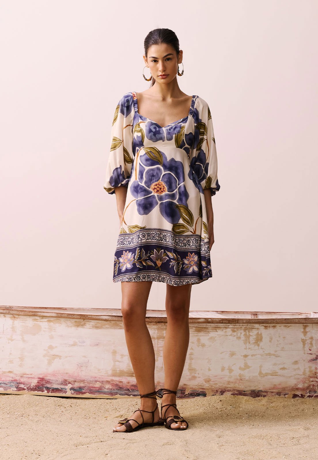 Vestido CaCay Curto Mangas Bufantes Off-White